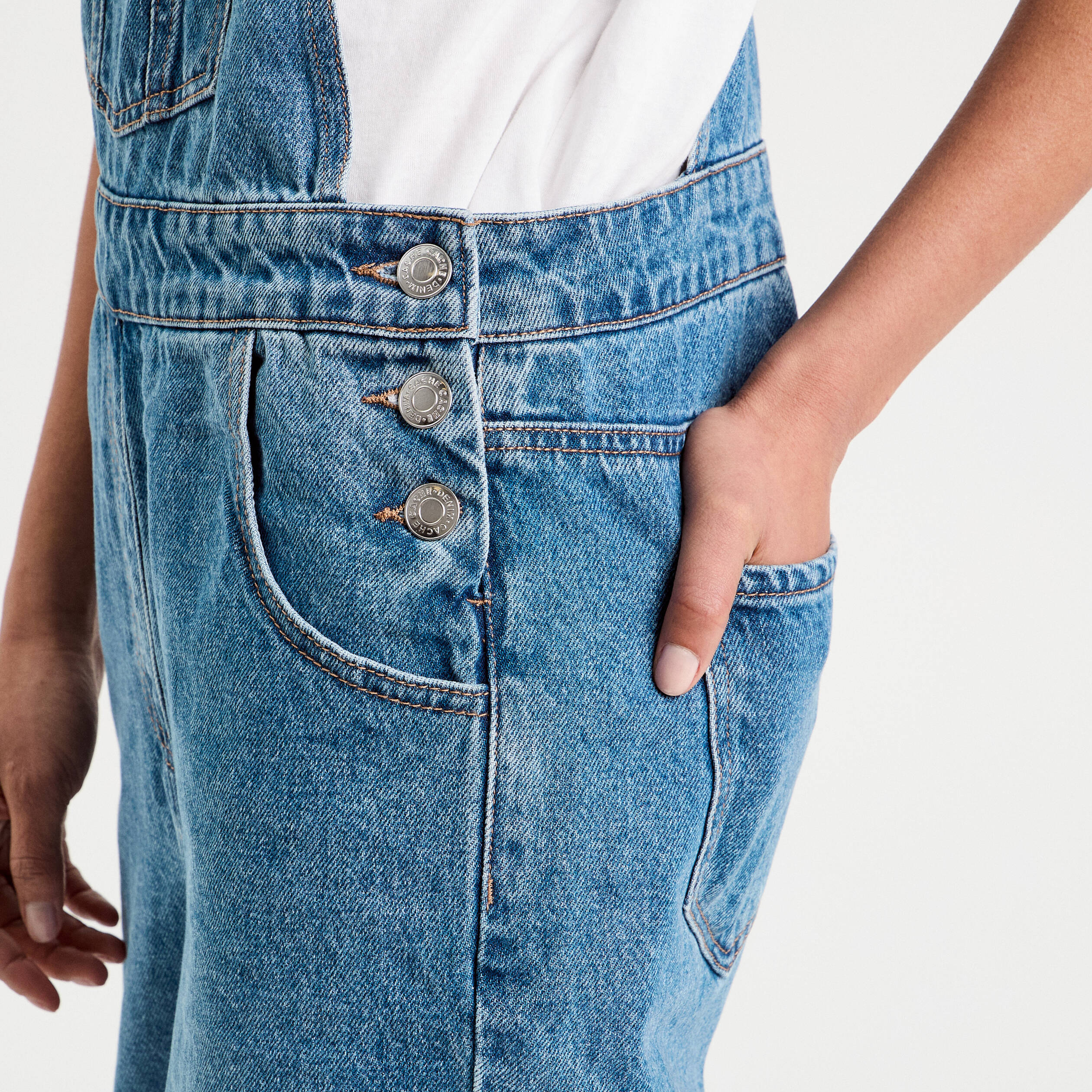 salopette mom en jean denim stone femme Salopette mom en jean denim stone femme