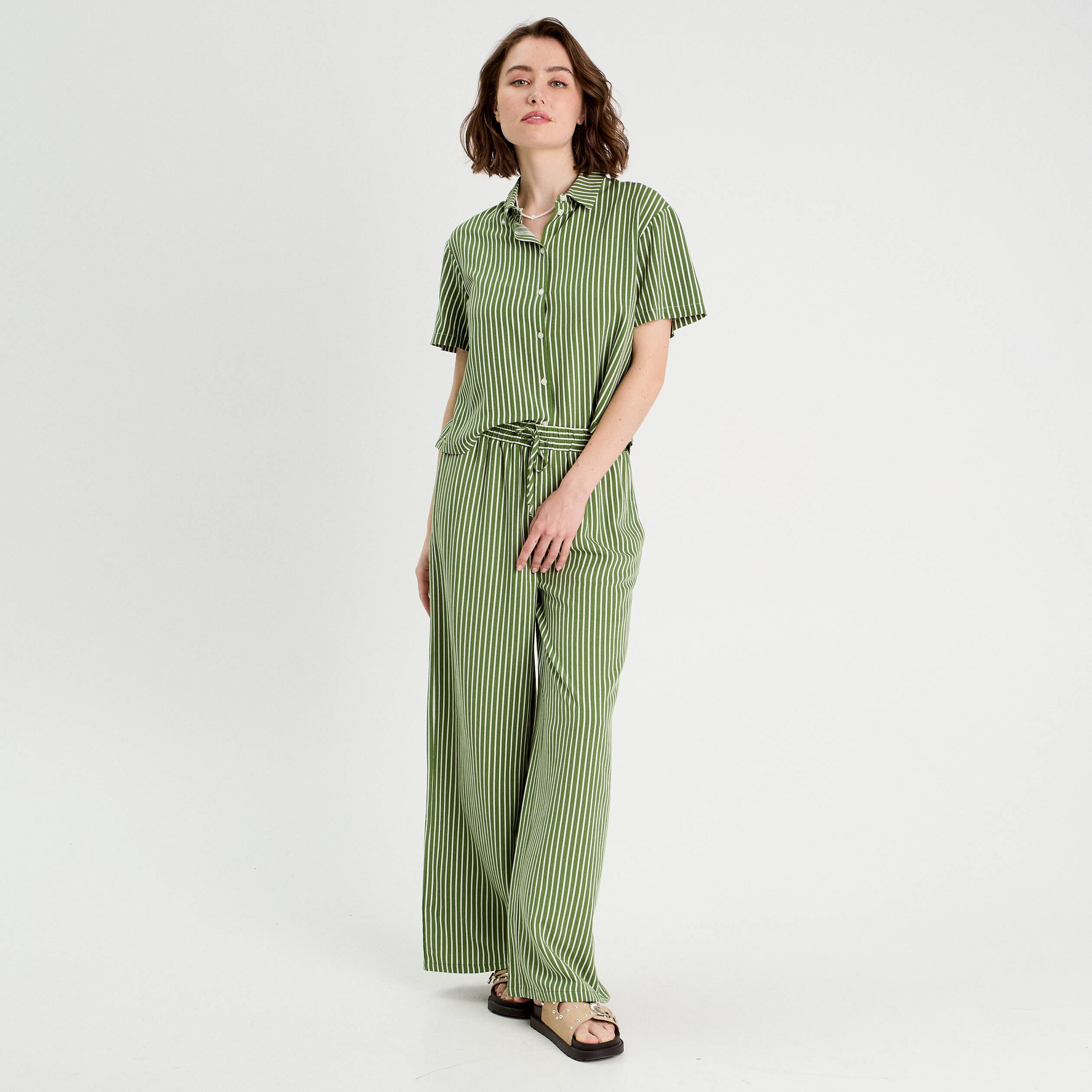 Chemise manches courtes vert kaki femme
