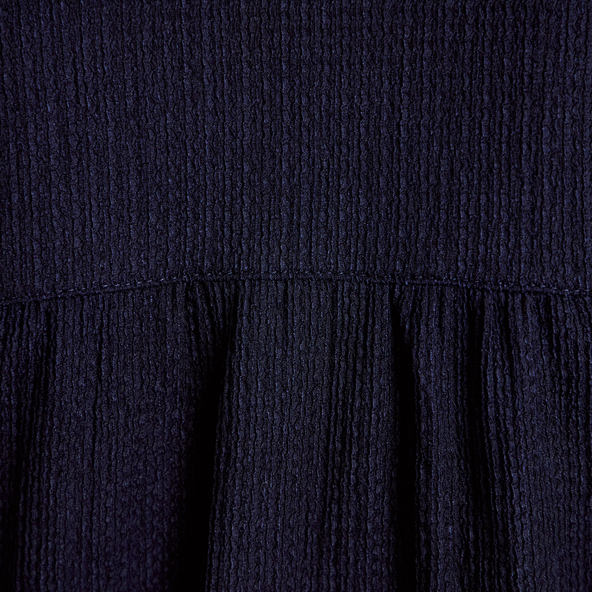 Blouse droite col montant dentelle bleu marine femme