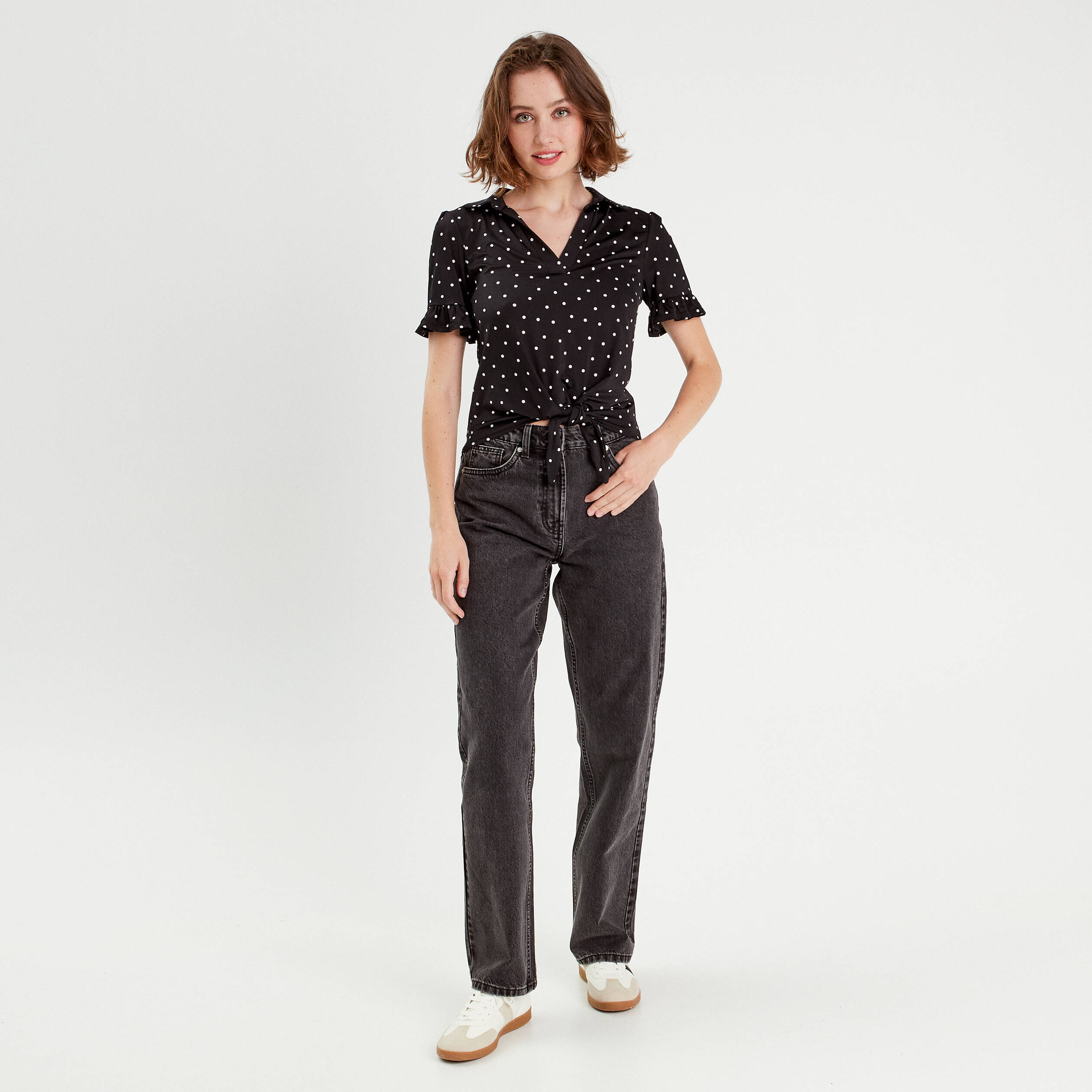 Chemise manches courtes nouée noir femme
