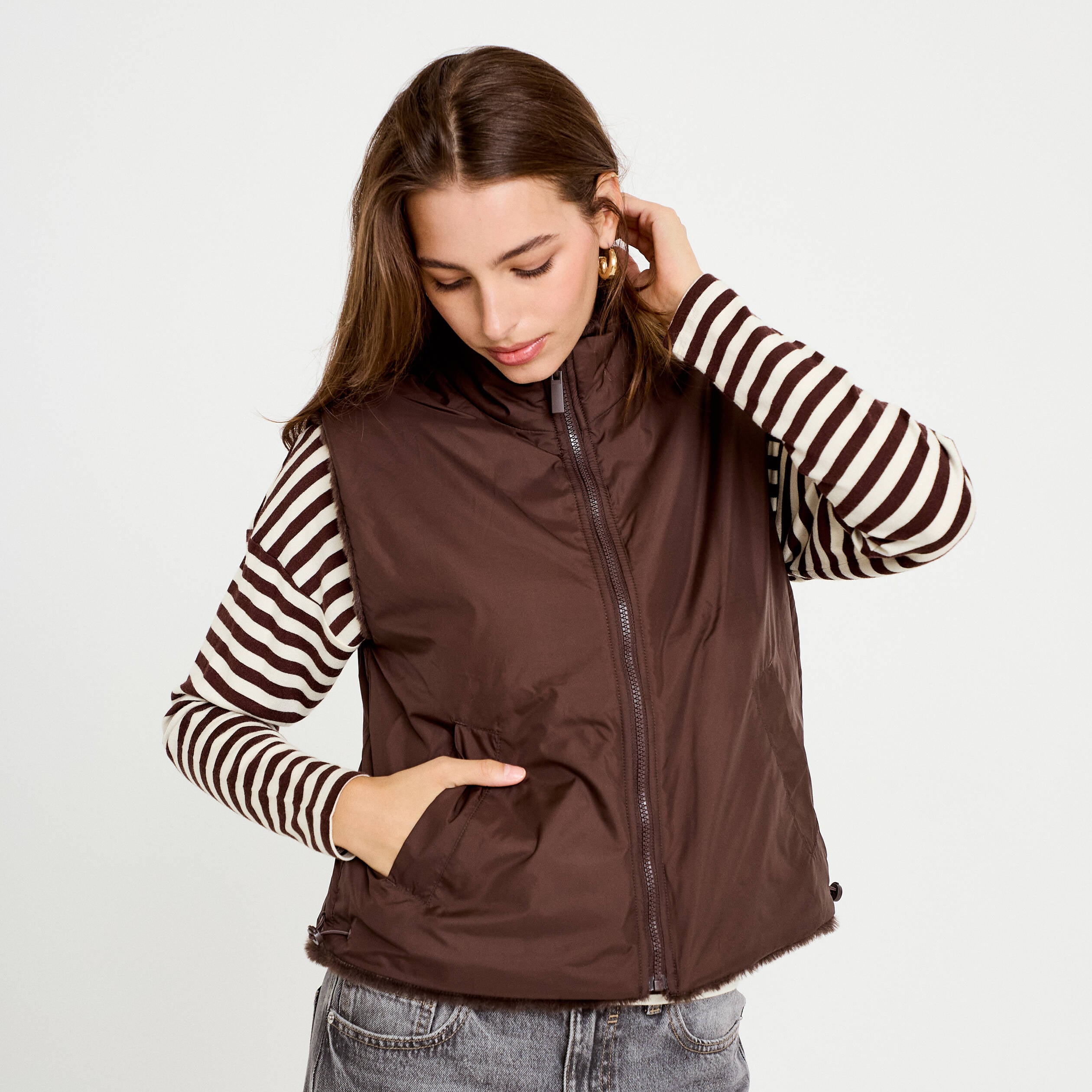 Veste r&eacute;versible sans manches marron fonc&eacute; femme