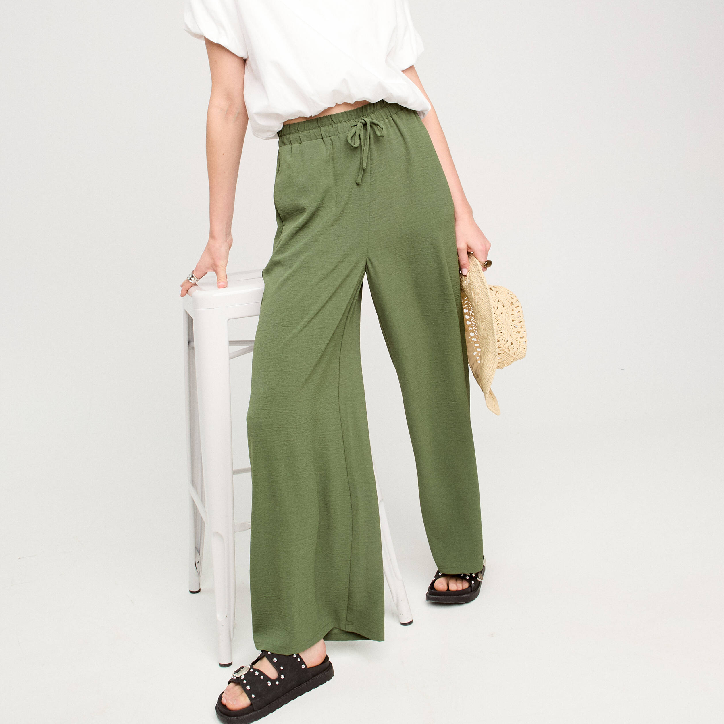 pantalon large vert kaki femme Pantalon large vert kaki femme