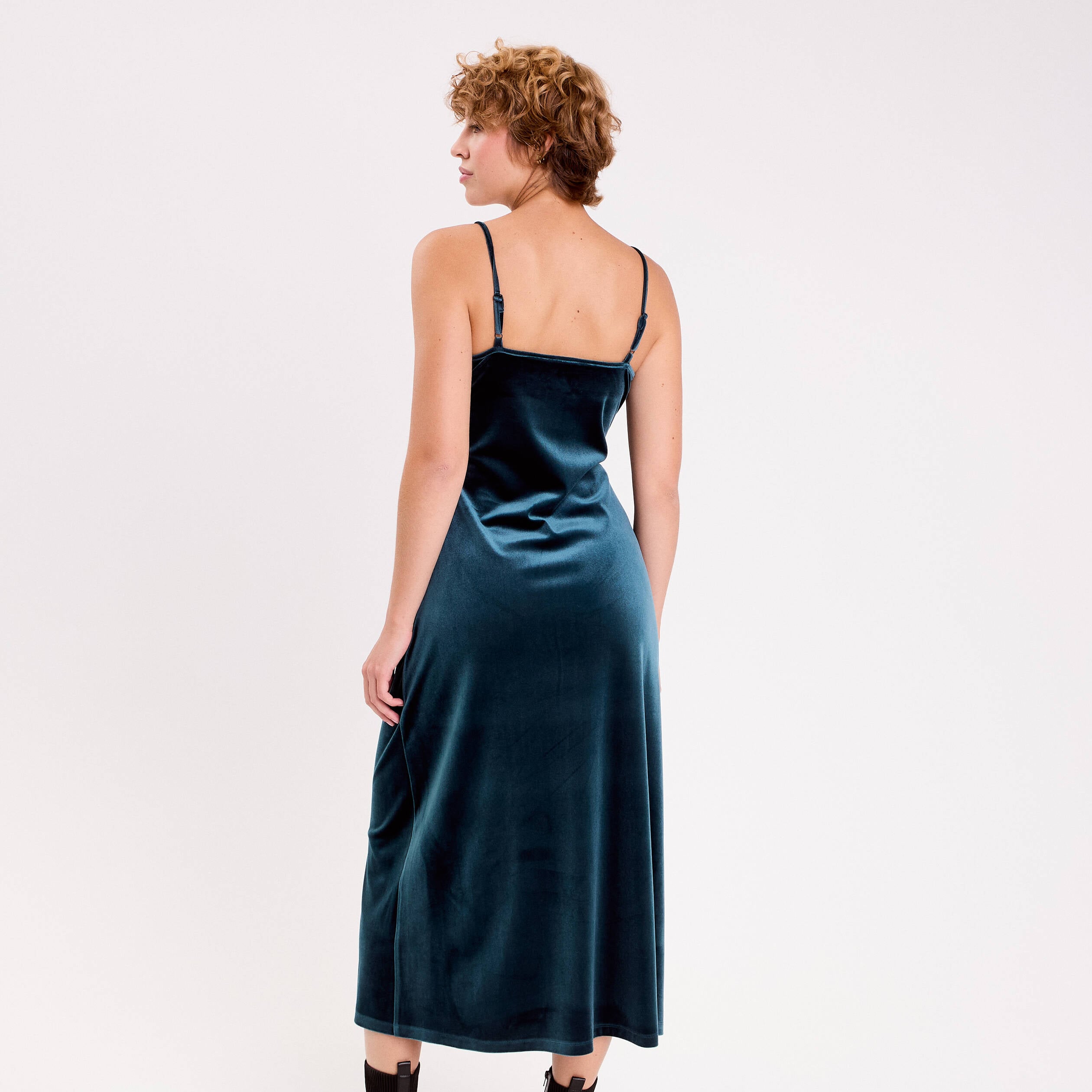 Robe longue en velours d&eacute;tails dentelle bleu canard femme
