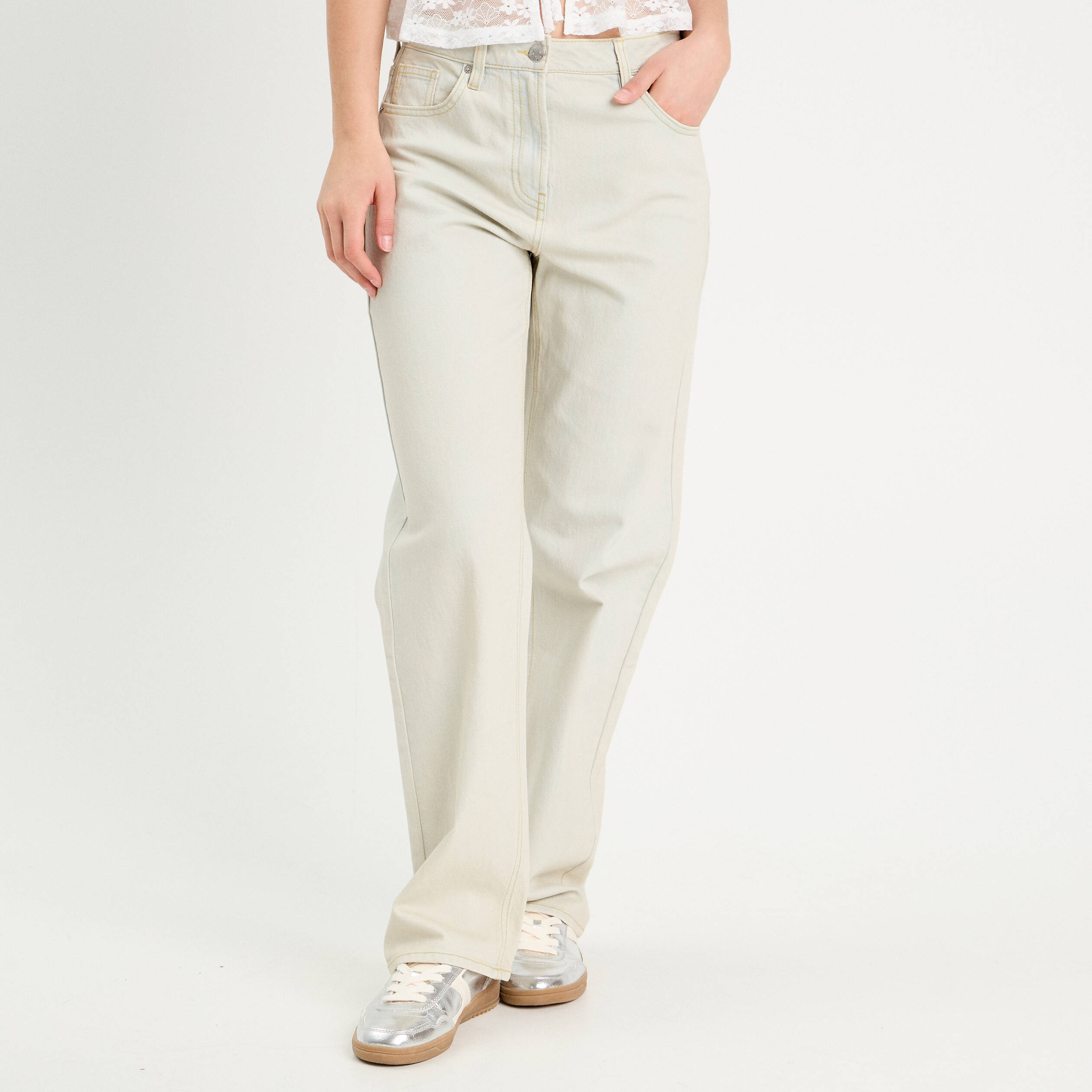Jeans droit 5 poches denim bleach femme