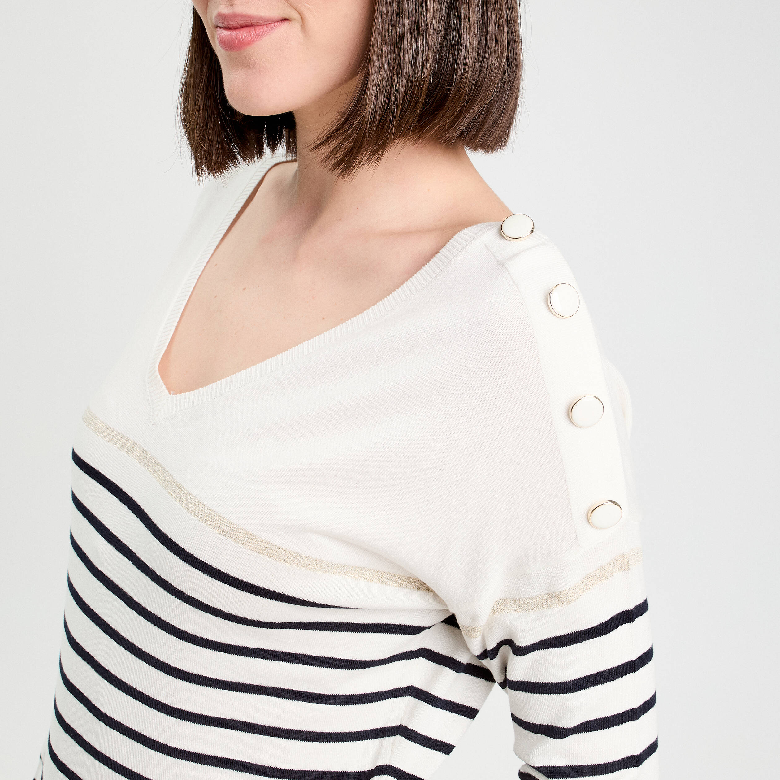 pull avec boutons ecru femme Pull avec boutons ecru femme