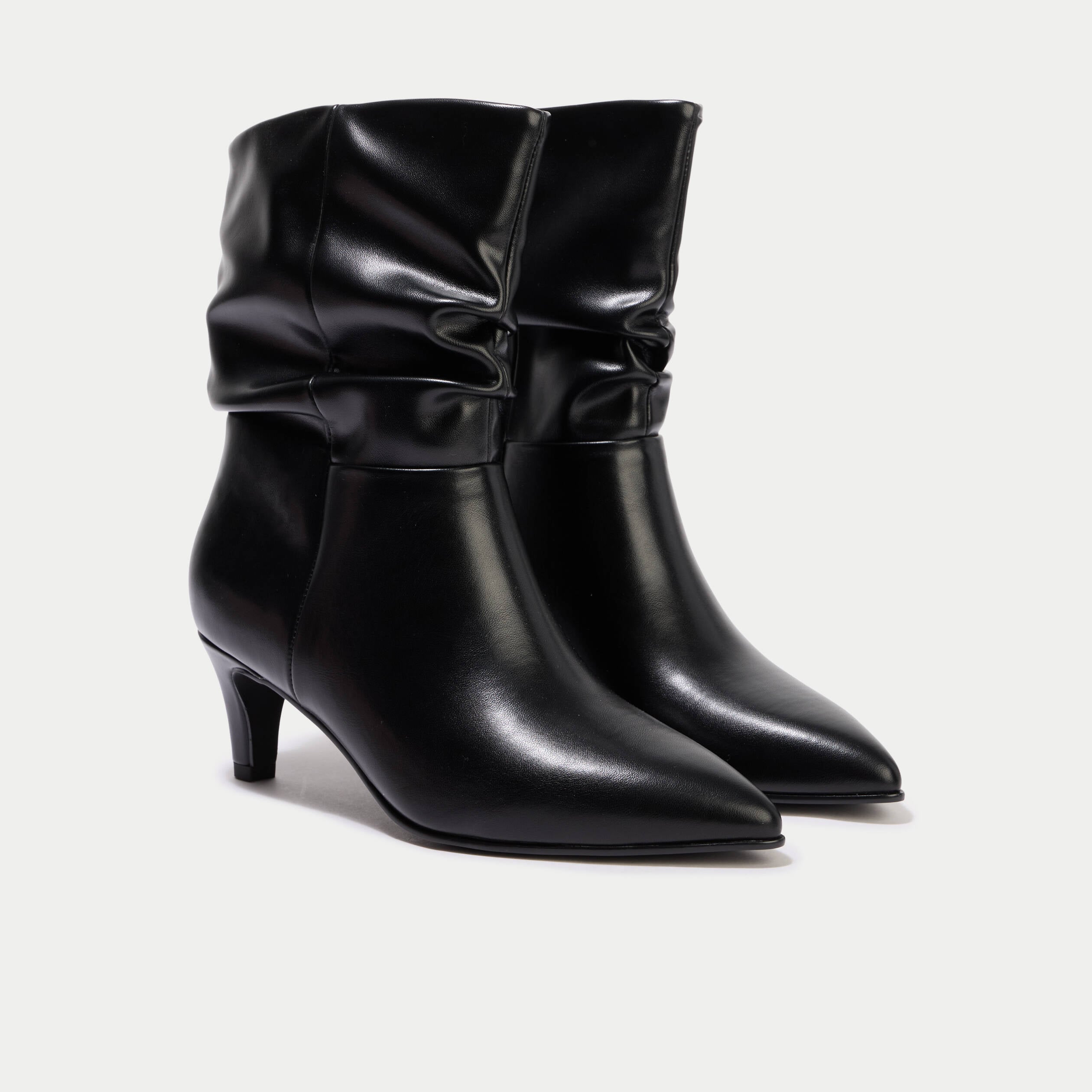 Bottines aspect daim noir femme