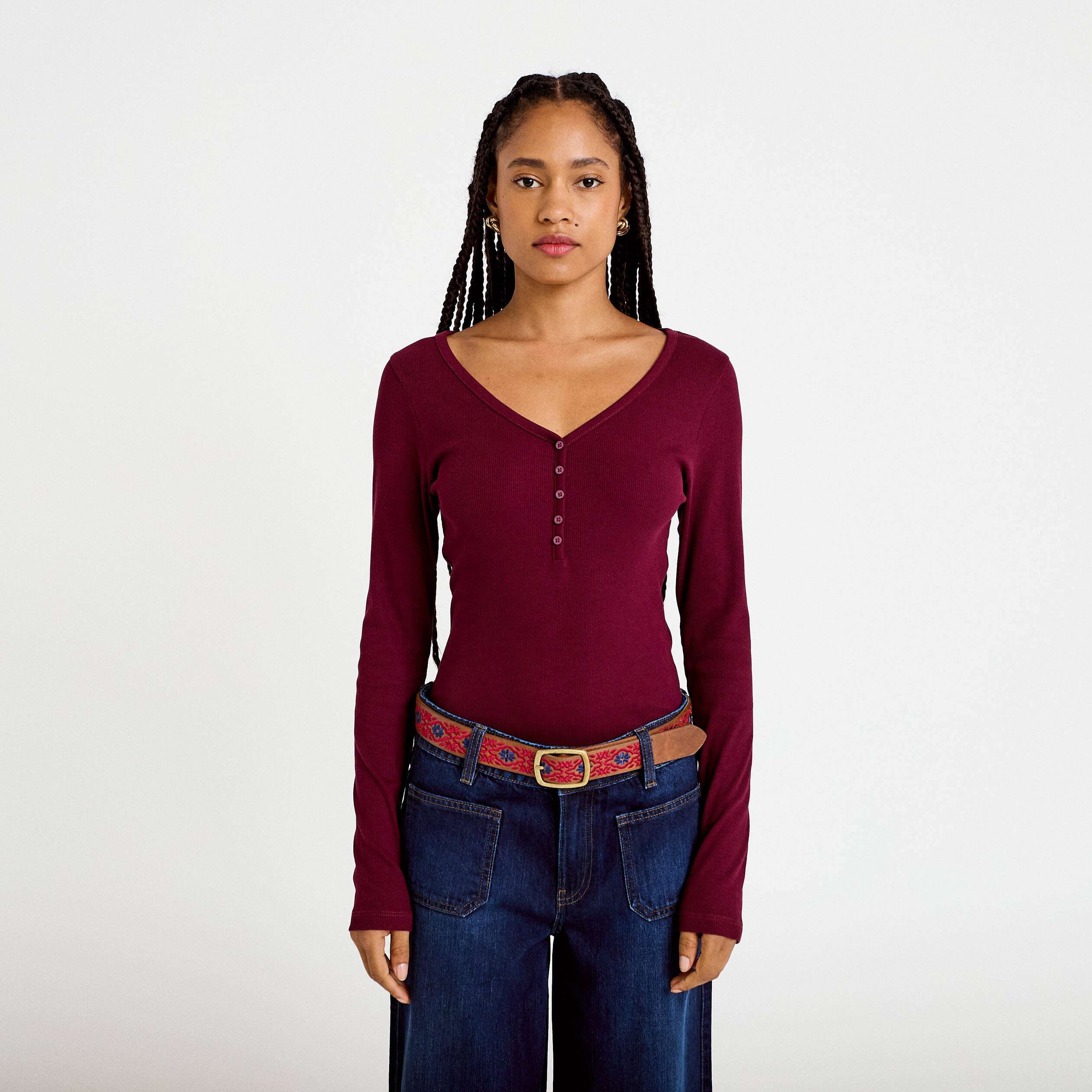T-shirt c&ocirc;tel&eacute; ajust&eacute; manches longues bordeaux femme