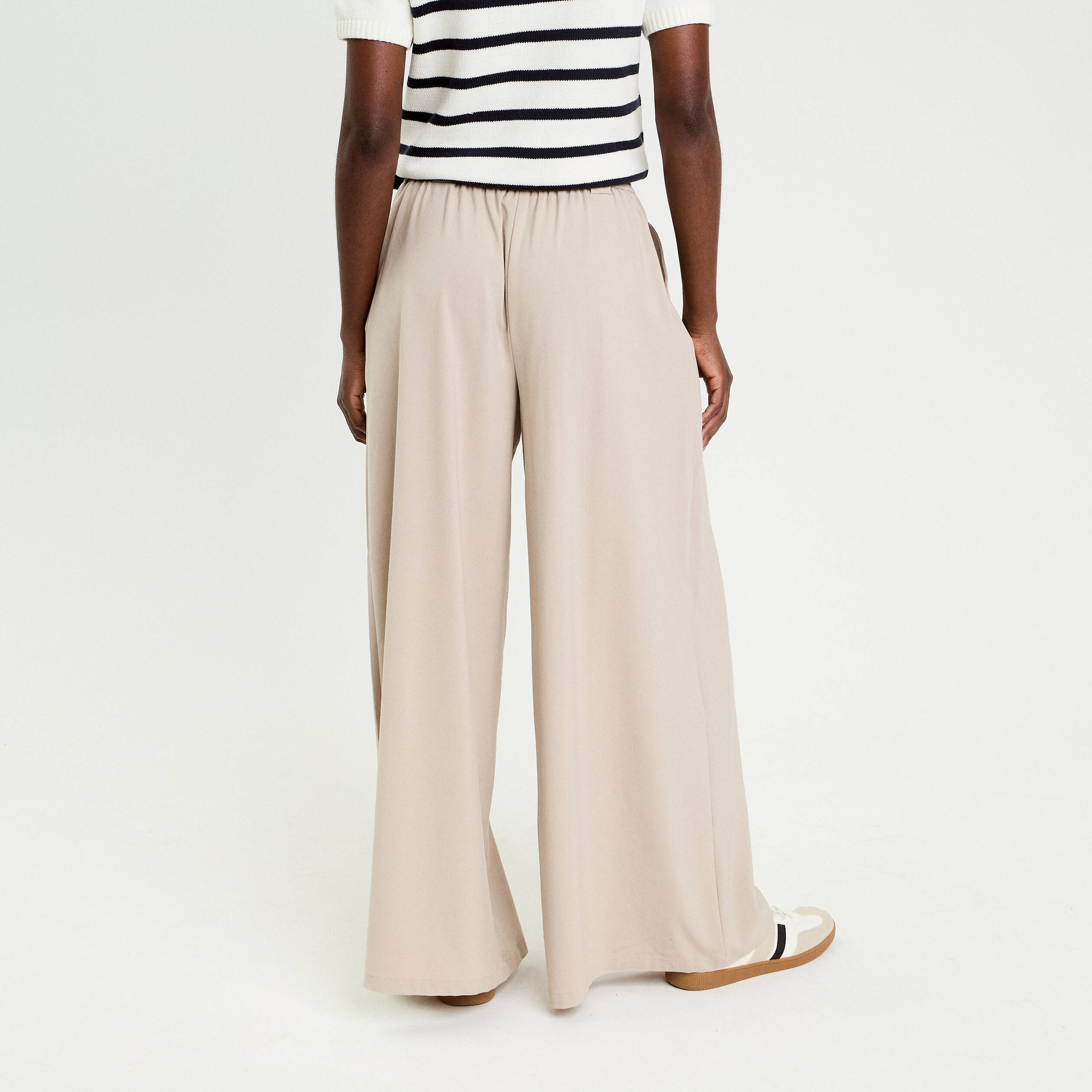 Pantalon large avec ceinture beige femme