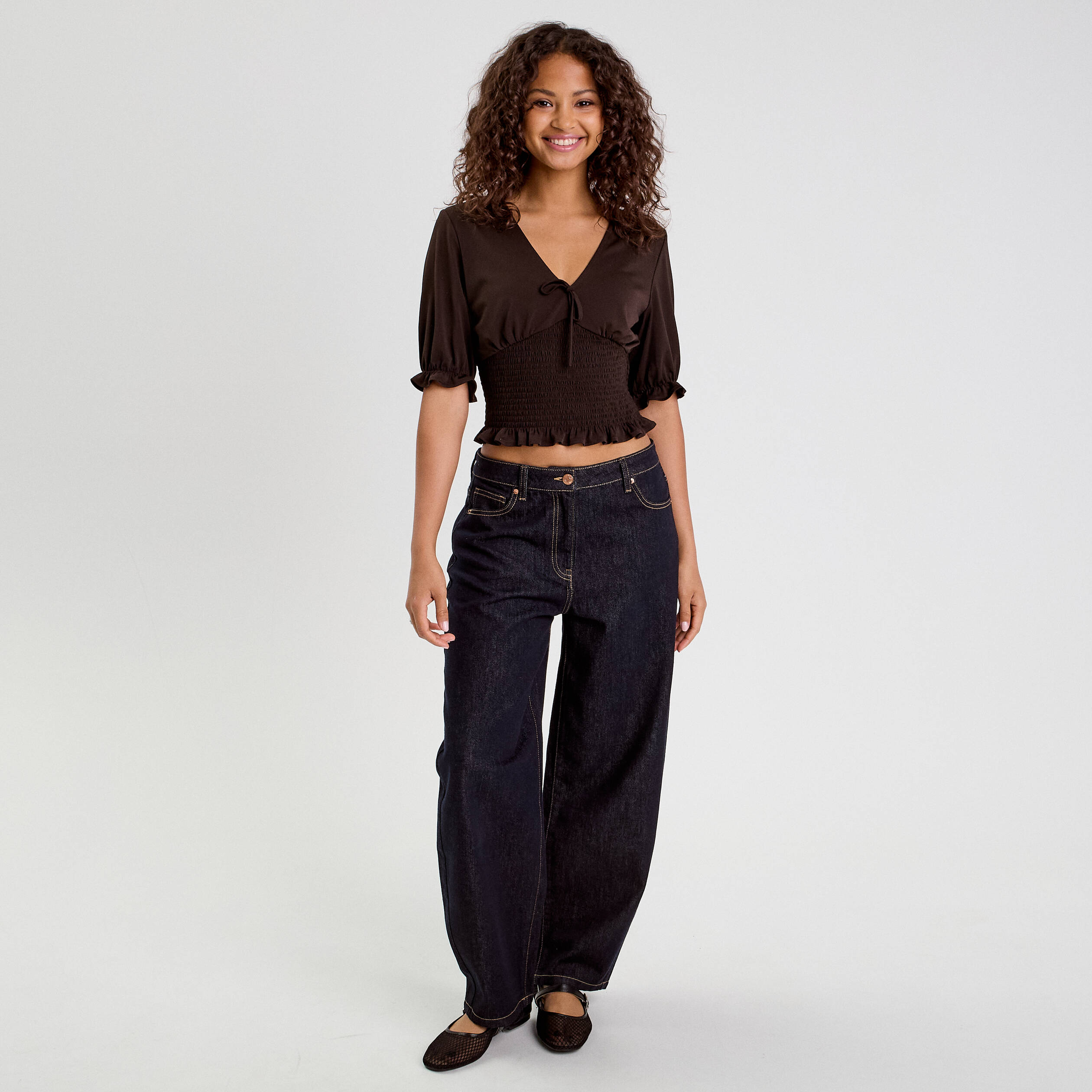 blouse manches courtes smockee marron fonce femme Blouse manches courtes smockée marron foncé femme