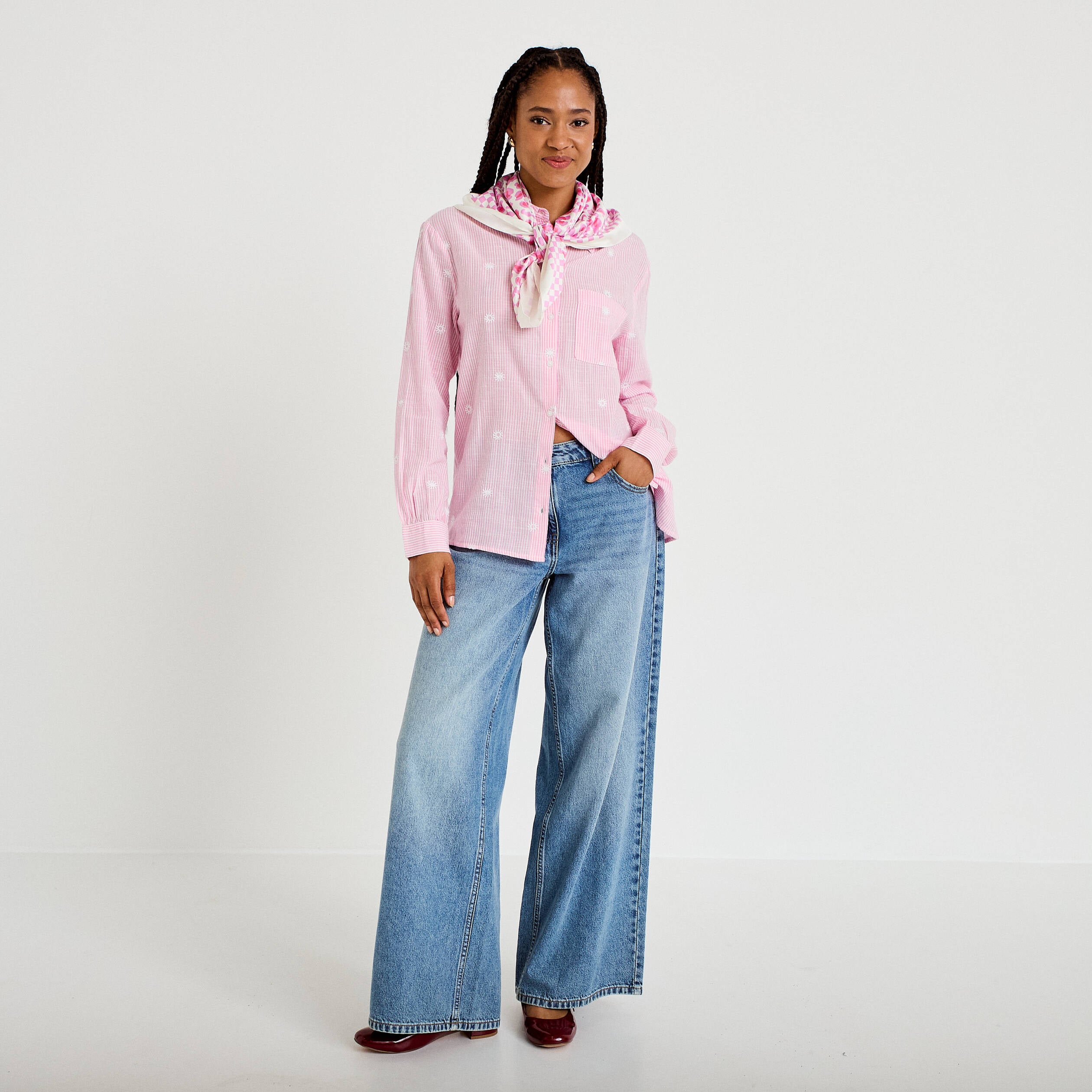 Chemise brod&eacute;e manches longues rose femme