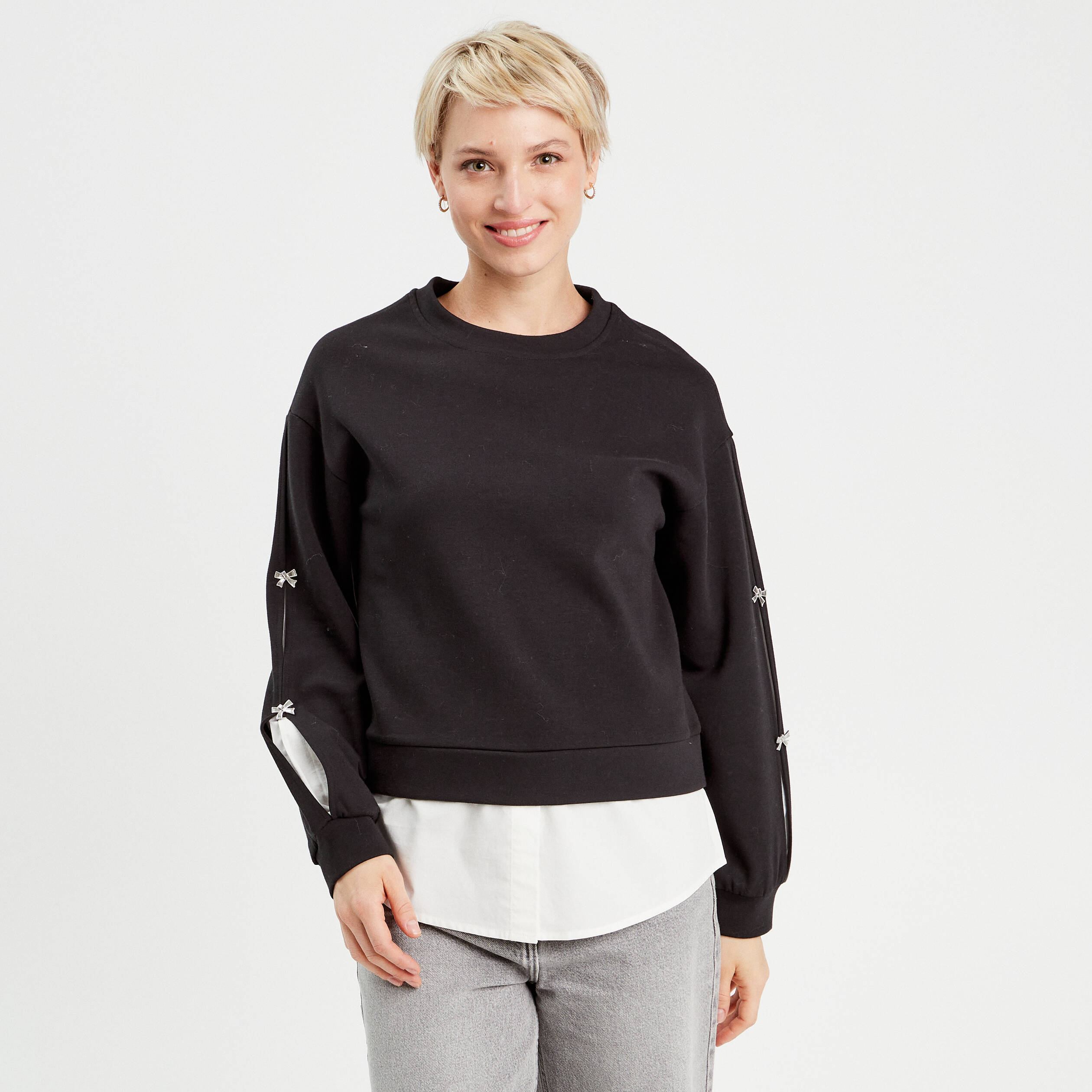 Sweat manches d&eacute;tails bijoux noir femme