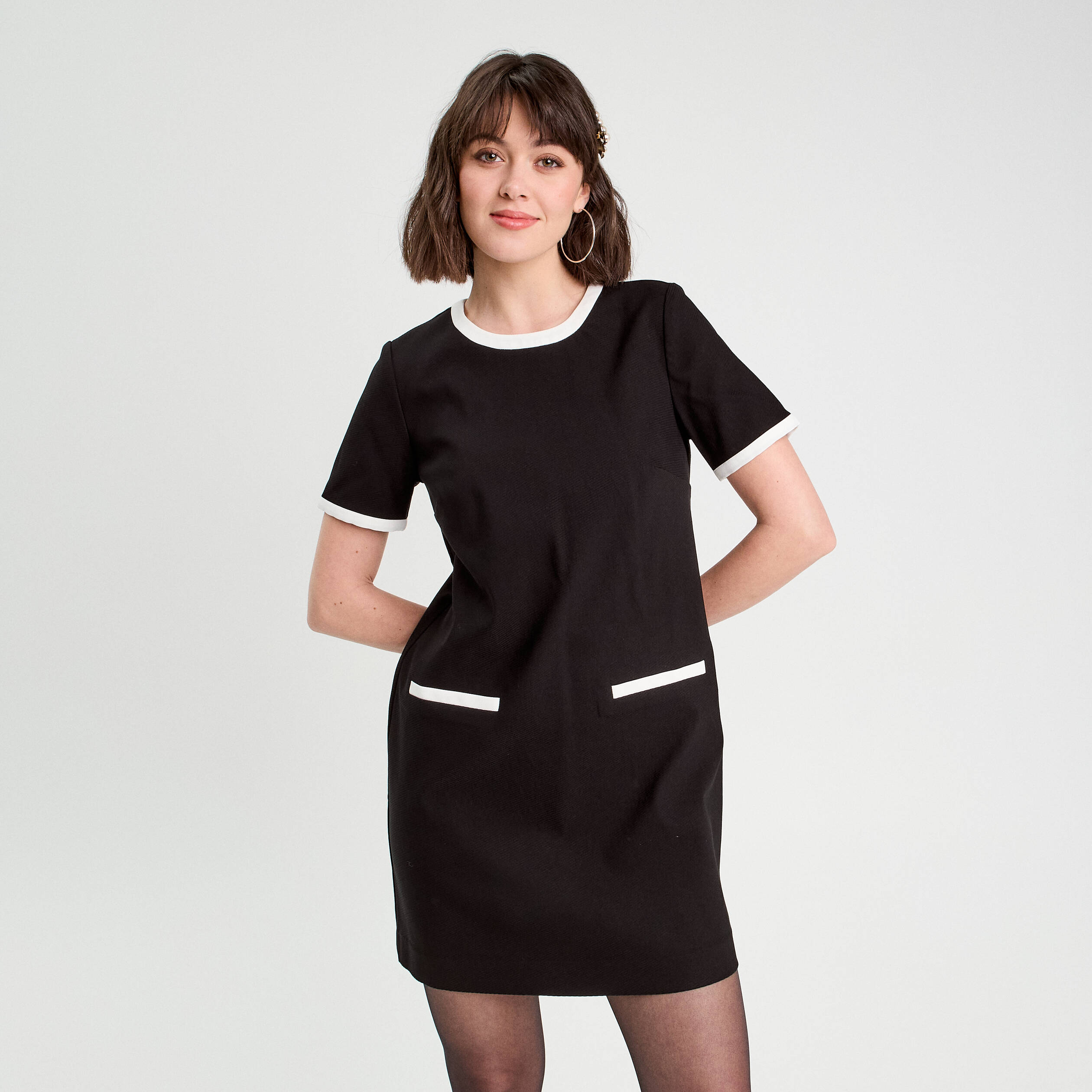 robe droite manches courtes noir femme Robe droite manches courtes noir femme