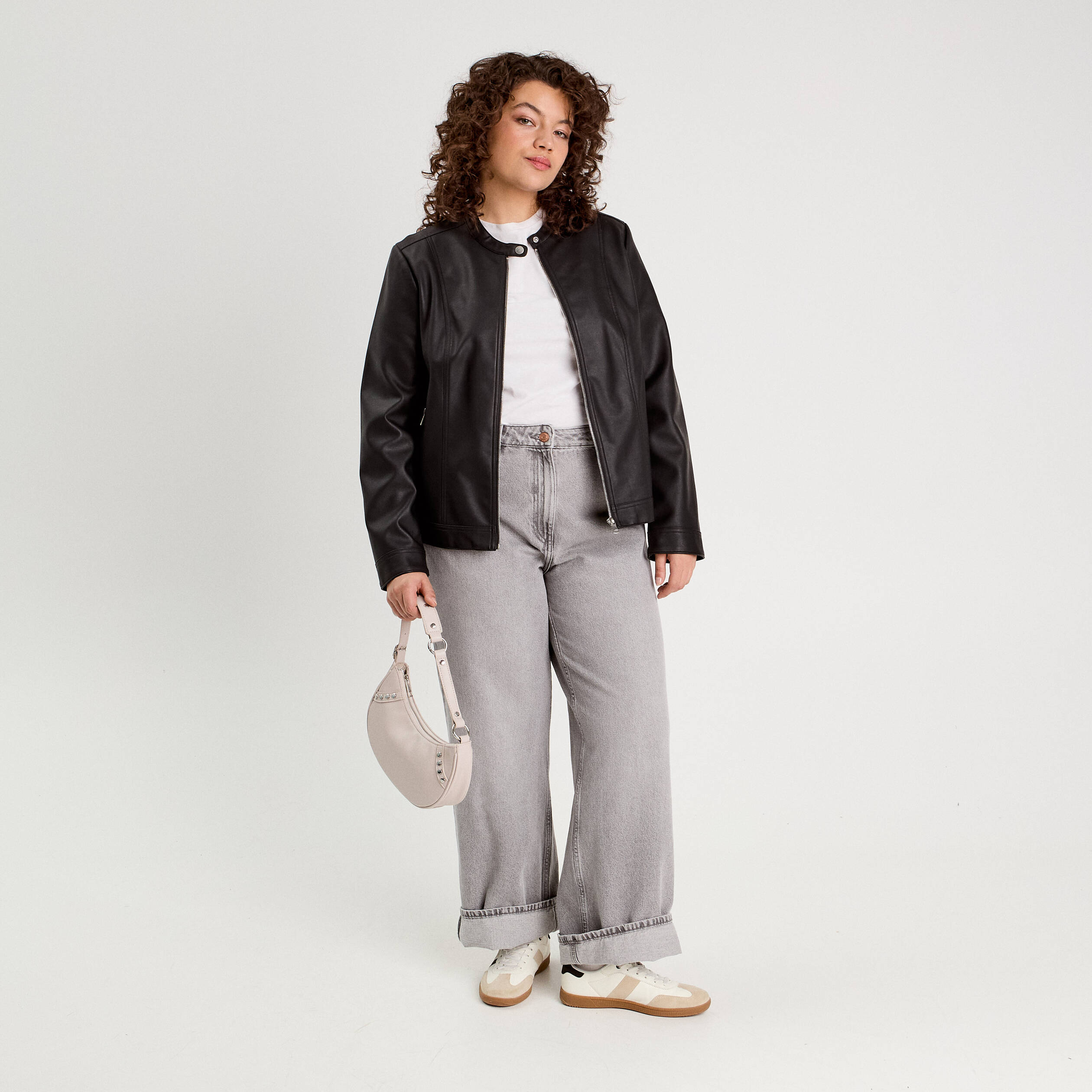 veste droite zippee noir femme Veste droite zippée noir femme