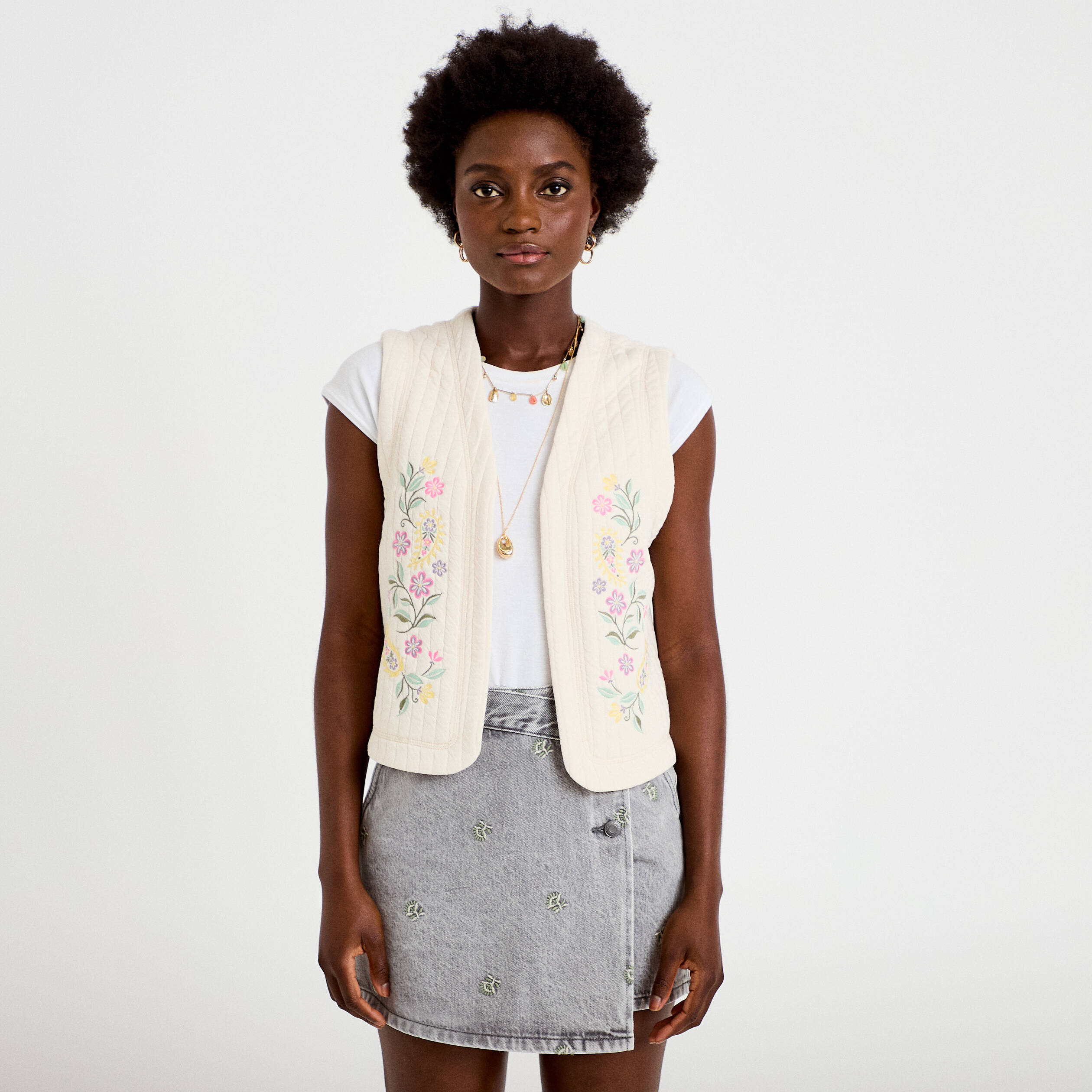 Gilet droit sans manches col rond ecru femme