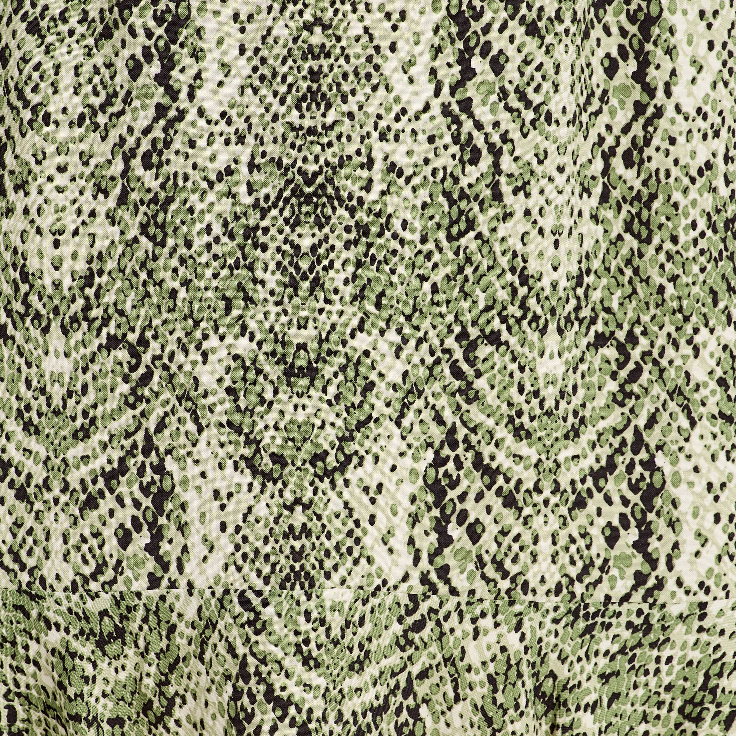 Jupe courte &eacute;vas&eacute;e vert kaki femme