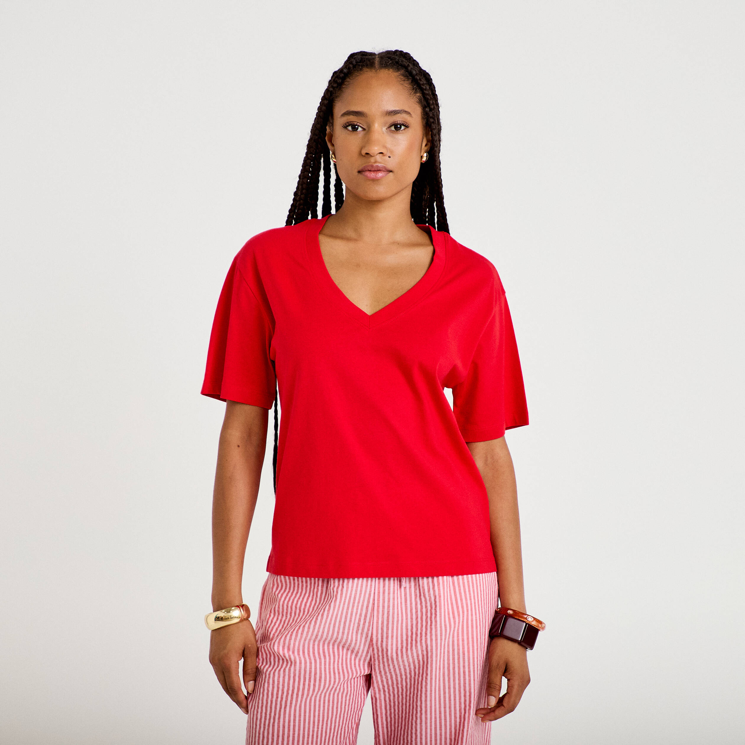 T-shirt col v manches courtes rouge femme