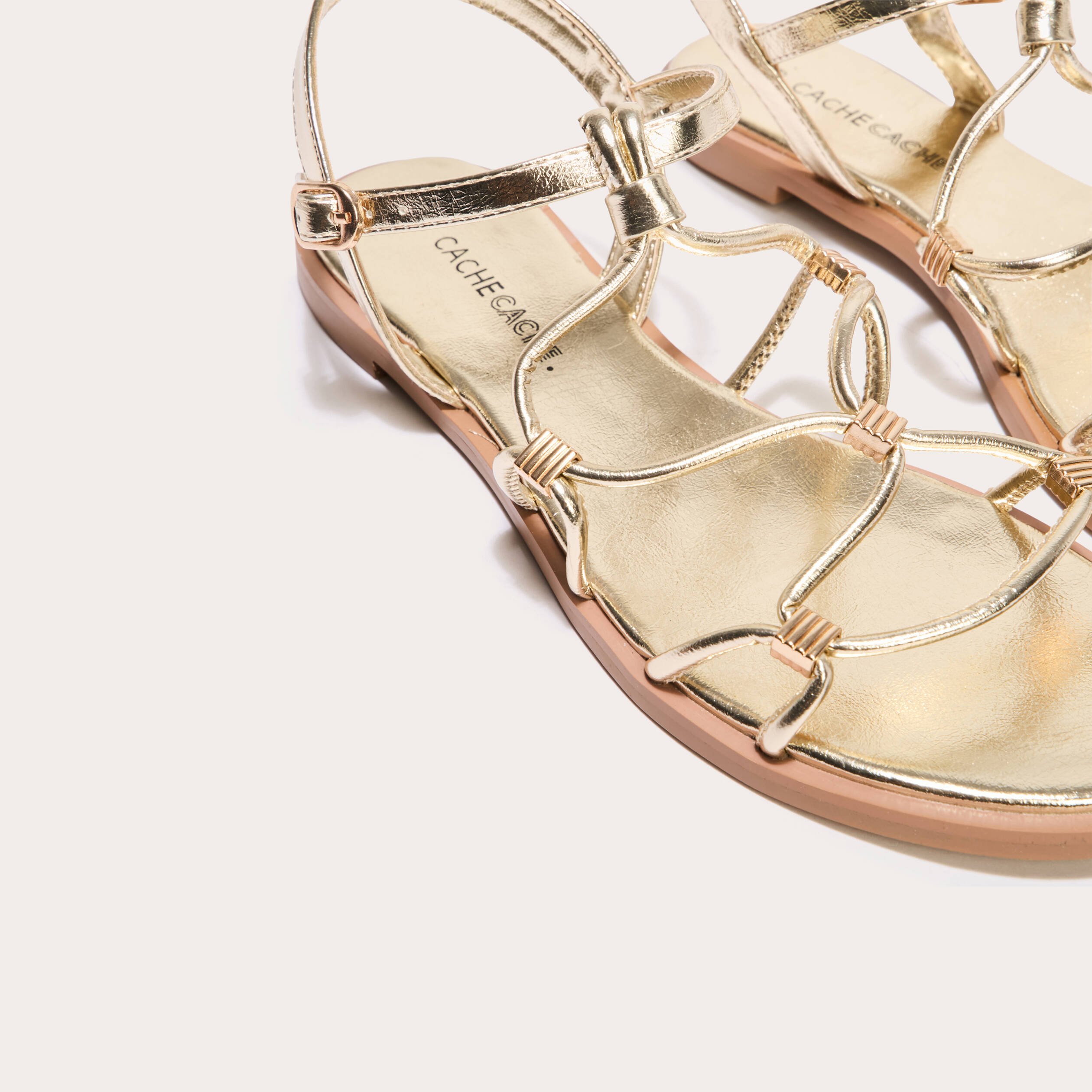 Sandales plates couleur or femme