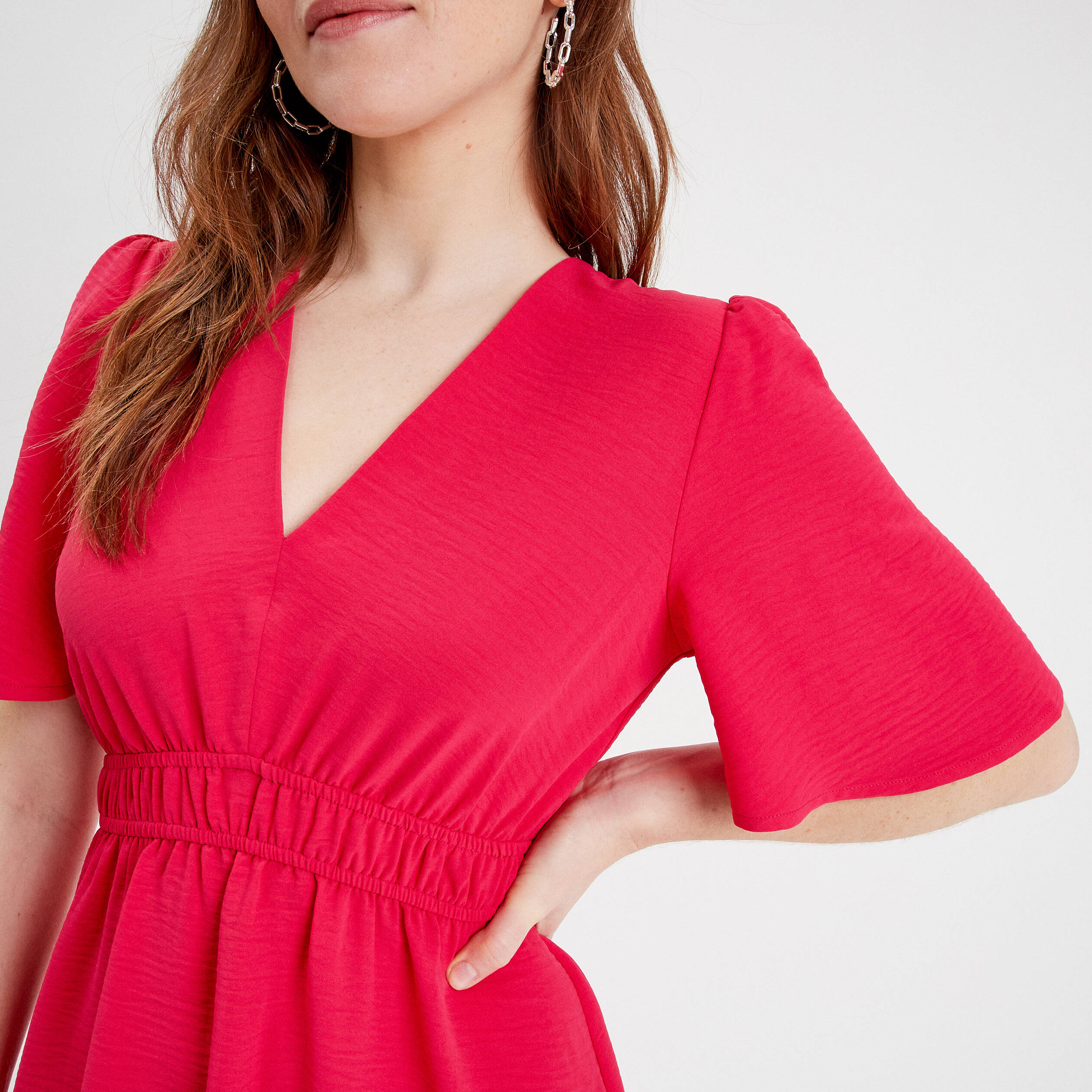 15 meilleures robes de demoiselle d'honneur rose vif de 2023