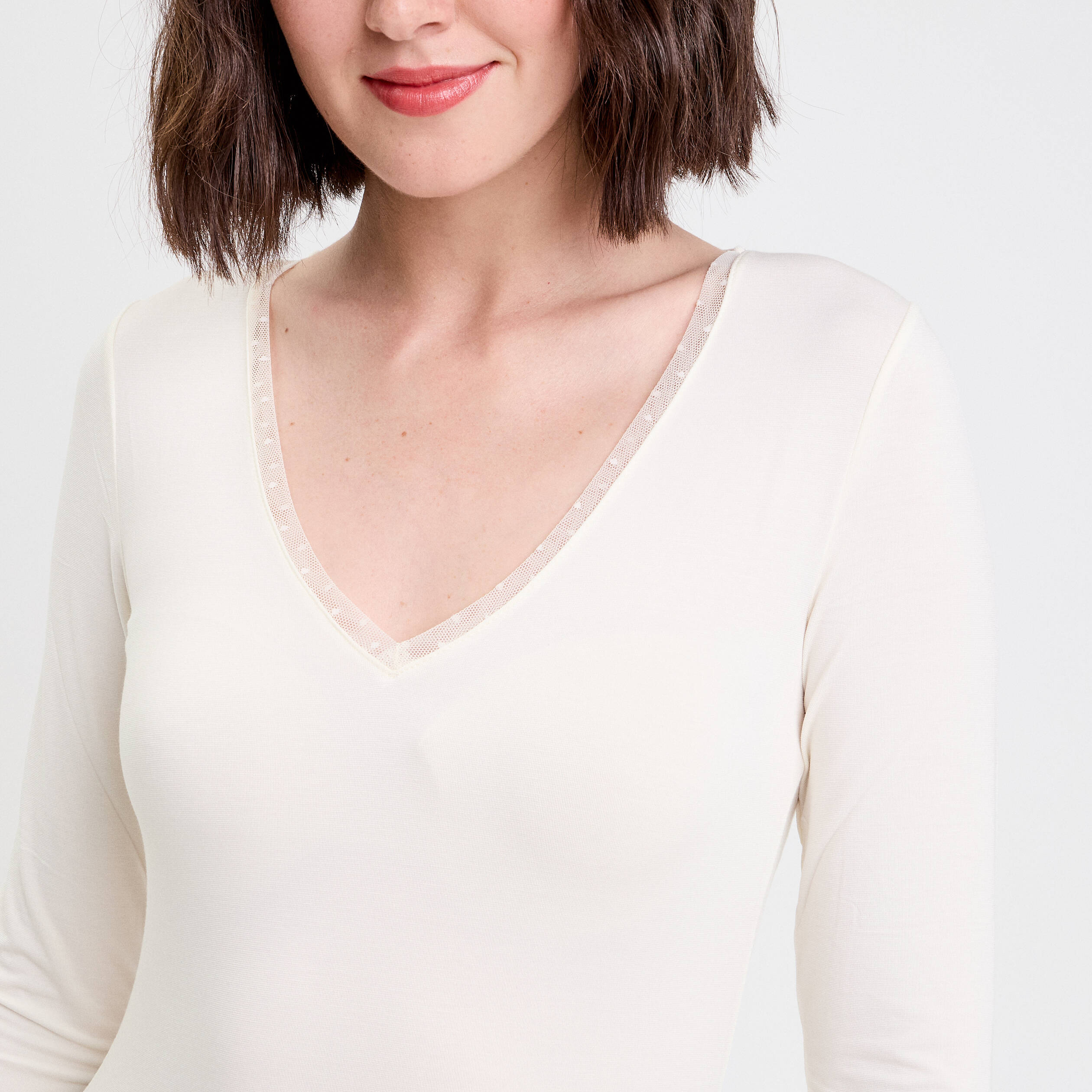 T-shirt thermique col en V plumetis ecru femme Vibs