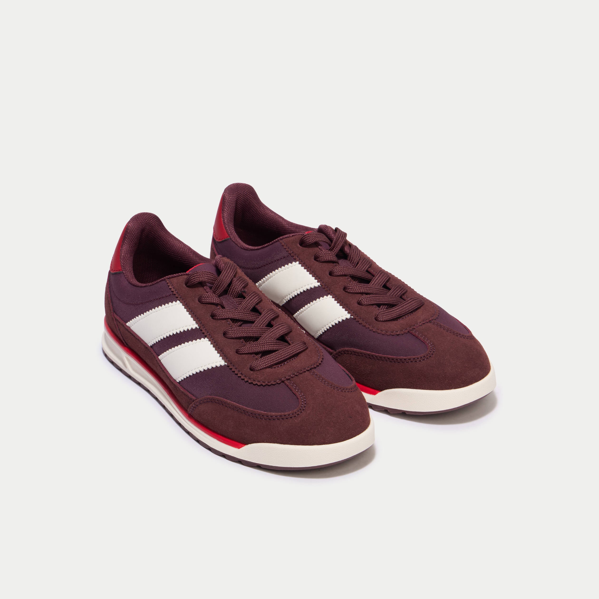 Basket aspect daim bordeaux femme
