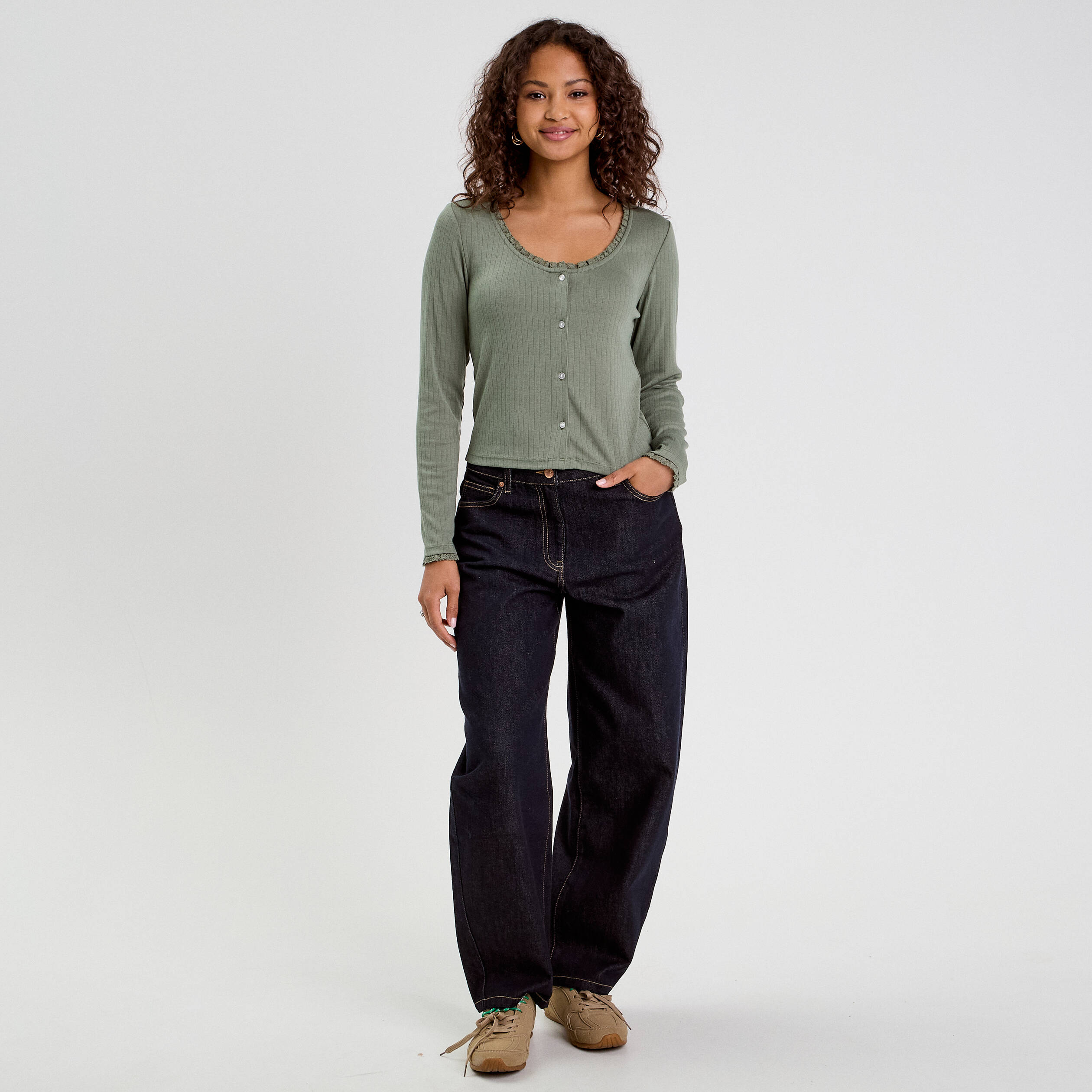 t shirt manches longues vert kaki femme T-shirt manches longues vert kaki femme