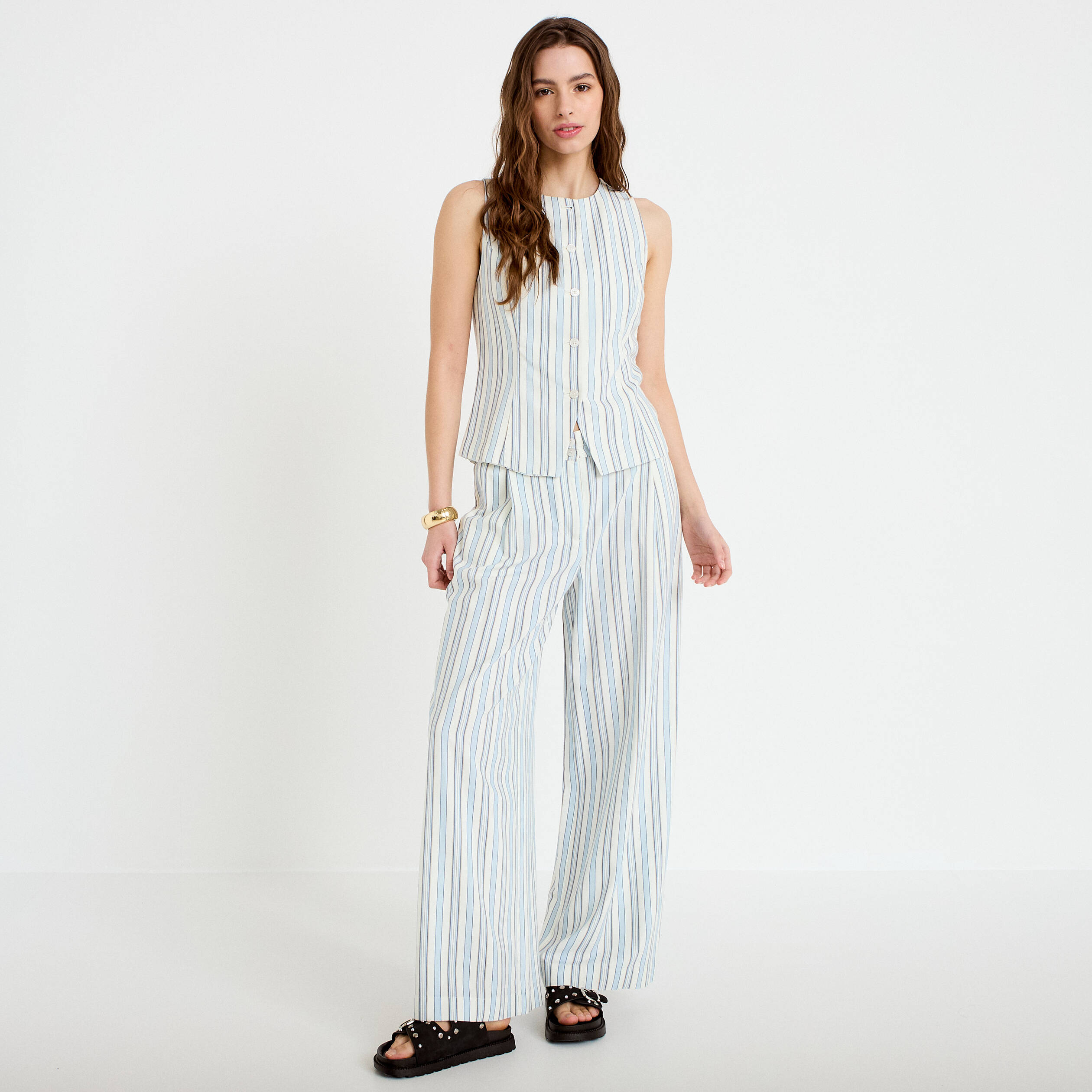 Gilet sans manches boutonn&eacute; blanc femme