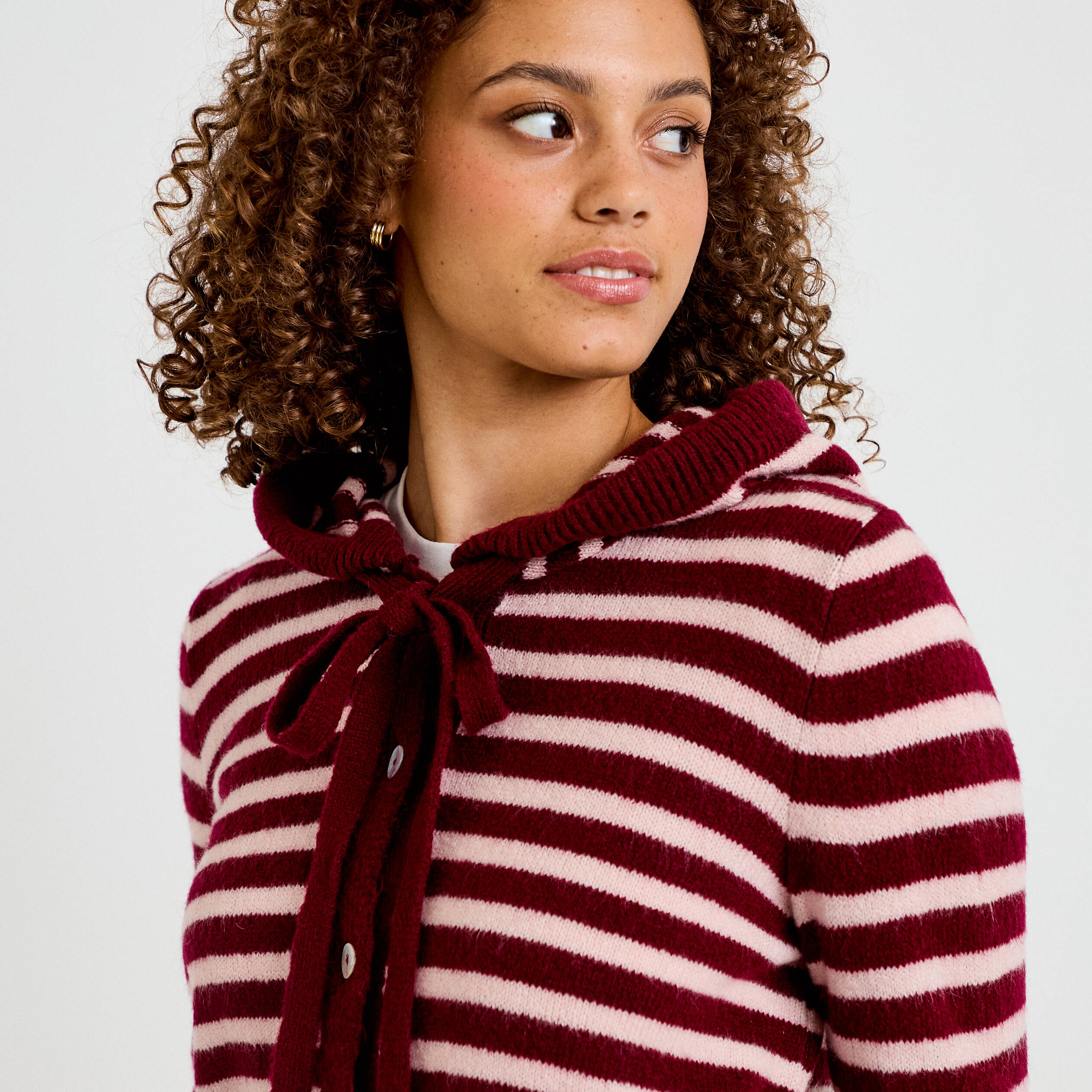 Gilet &agrave; capuche manches longues bordeaux femme