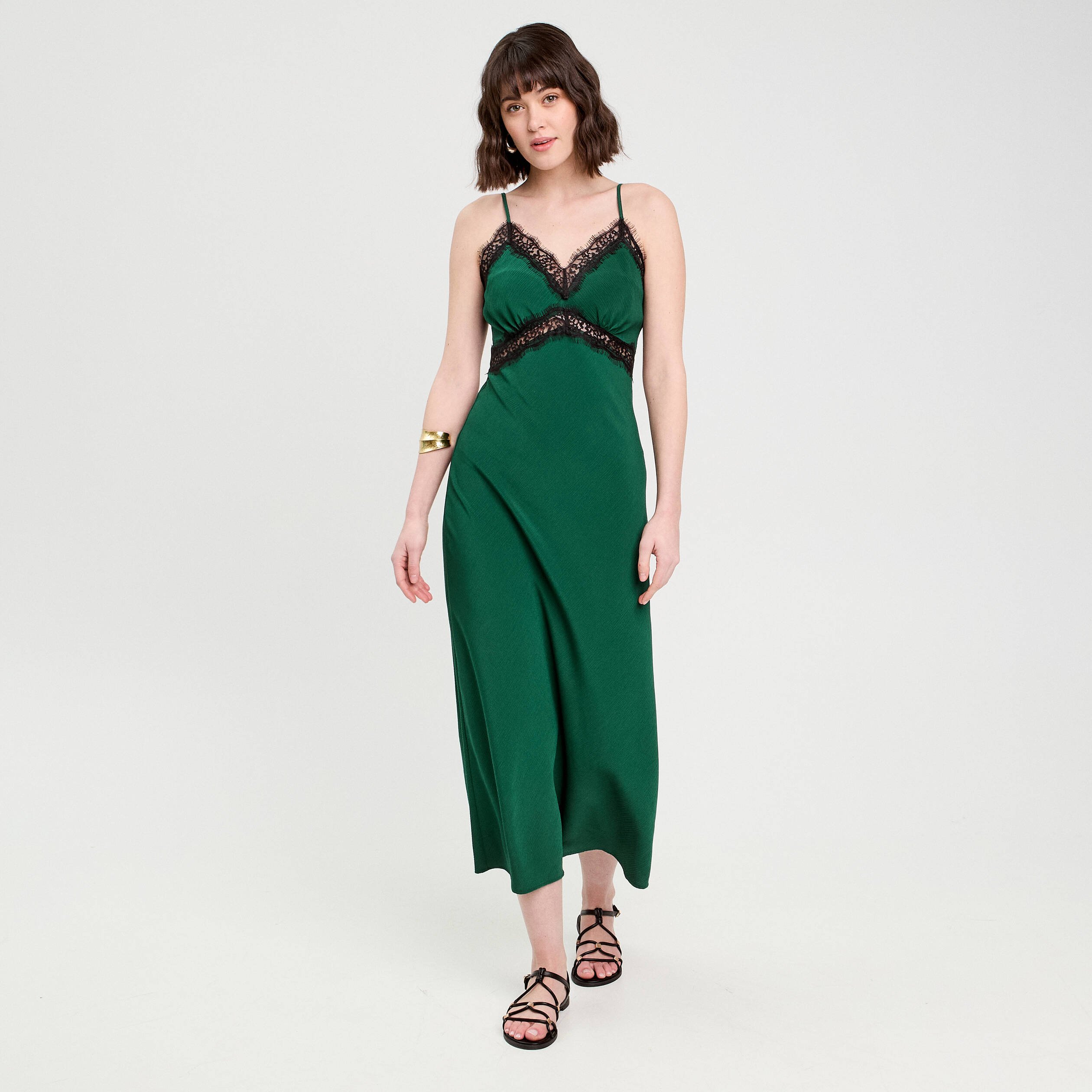 robe longue ajustee dentelle vert fonce femme Robe longue ajustée dentelle vert foncé femme