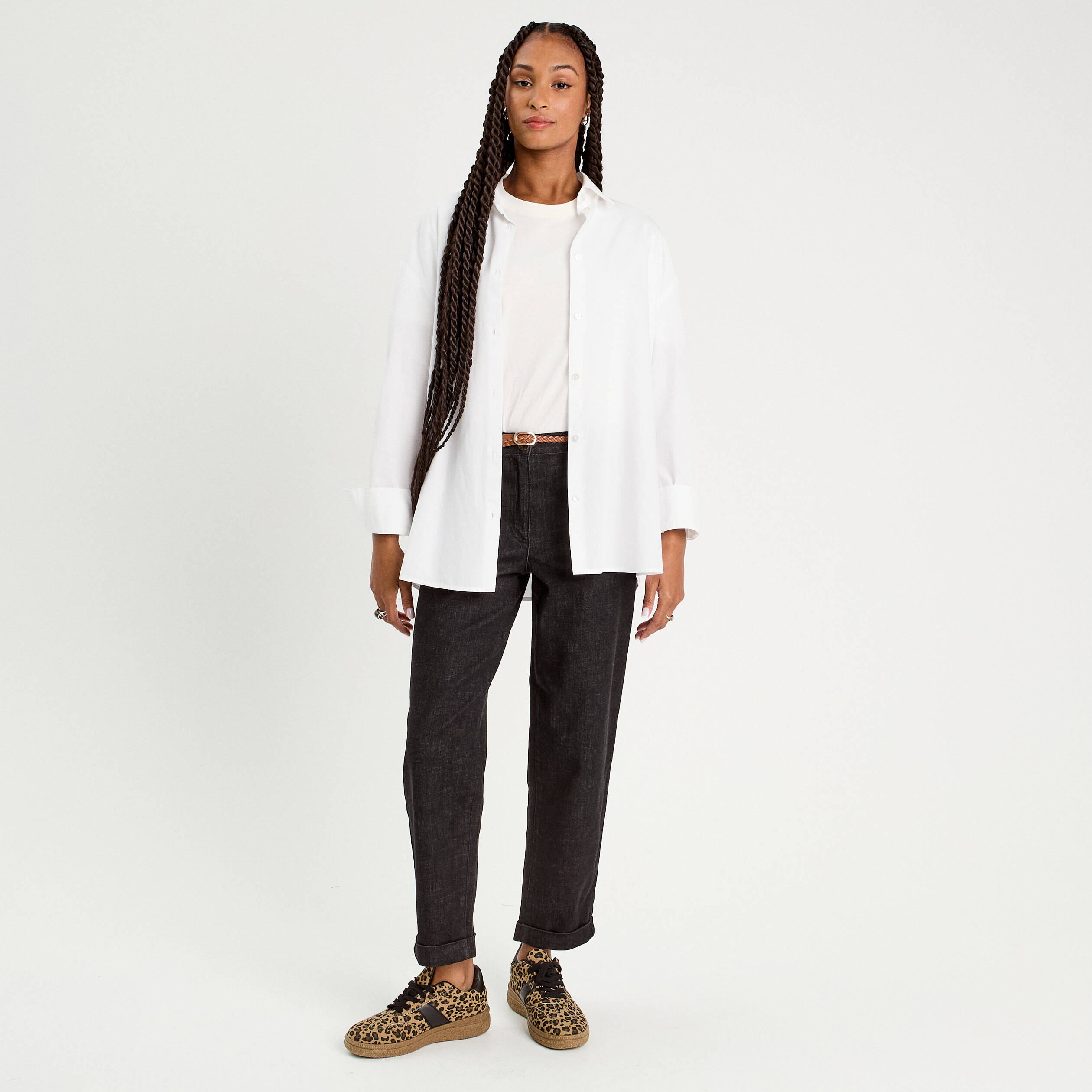 Jeans chino avec ceinture noir femme