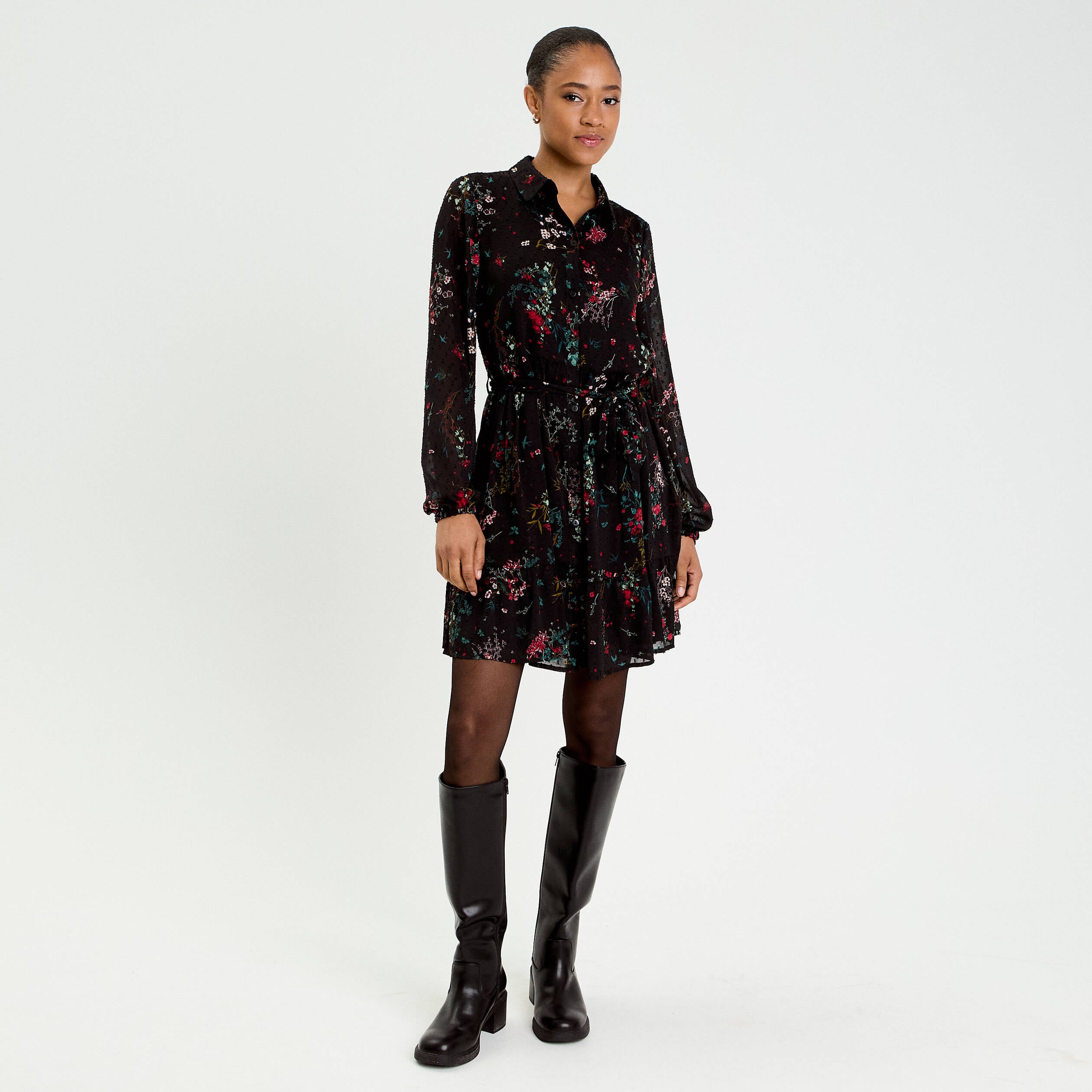Robe &eacute;vas&eacute;e col chemise noir femme