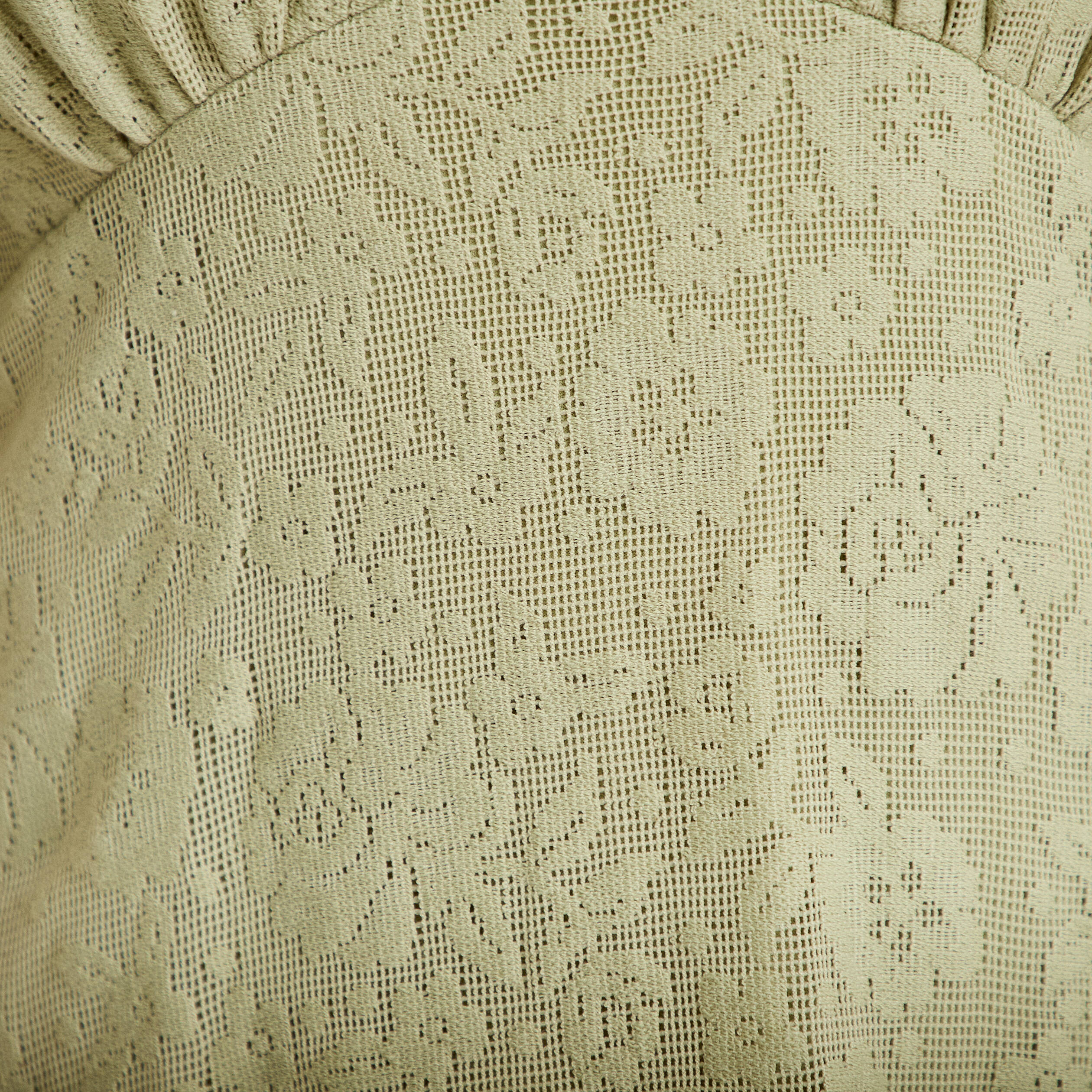 Robe courte &eacute;vas&eacute;e col v dentelle vert kaki femme