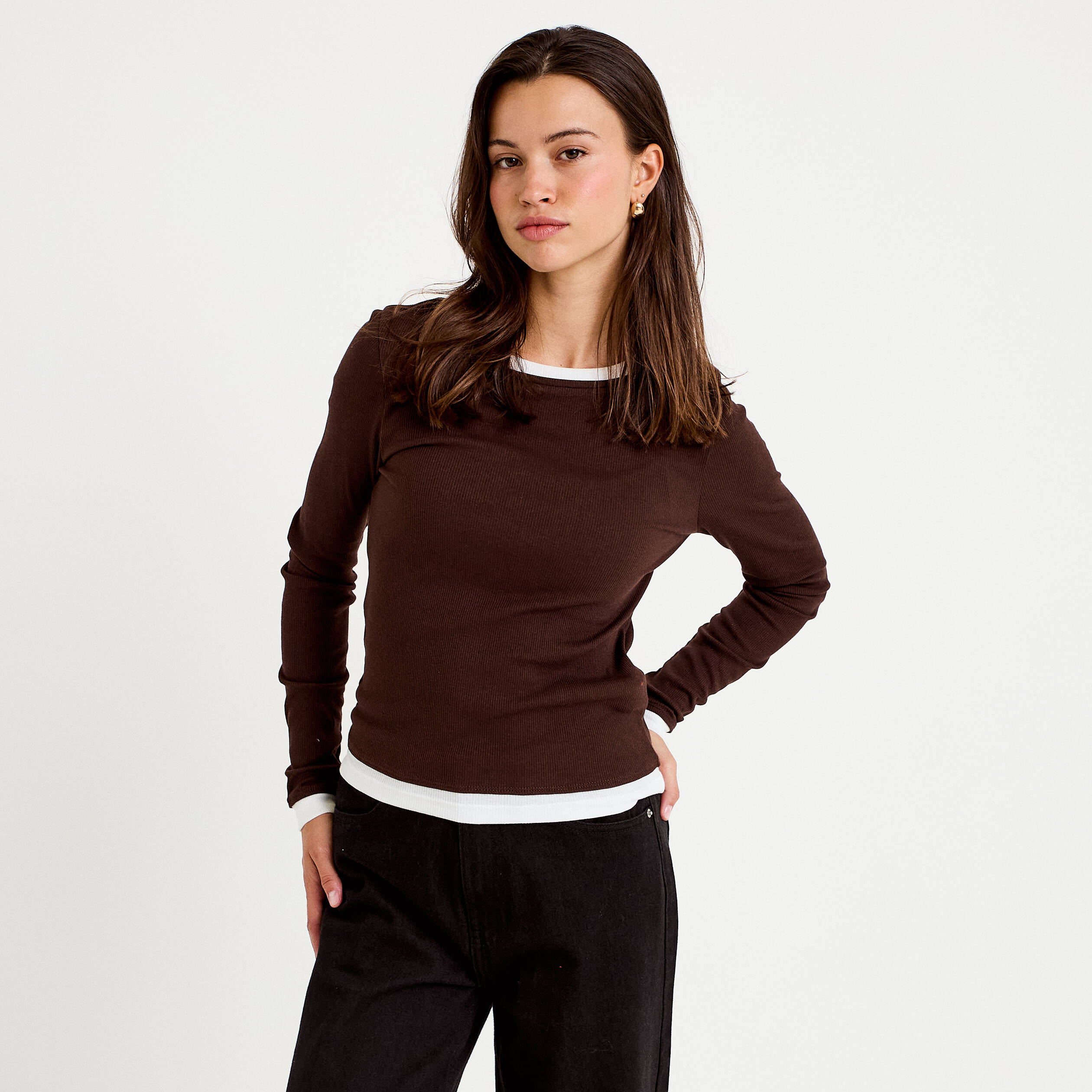 T-shirt 2-en-1 col rond manches longues marron fonc&eacute; femme