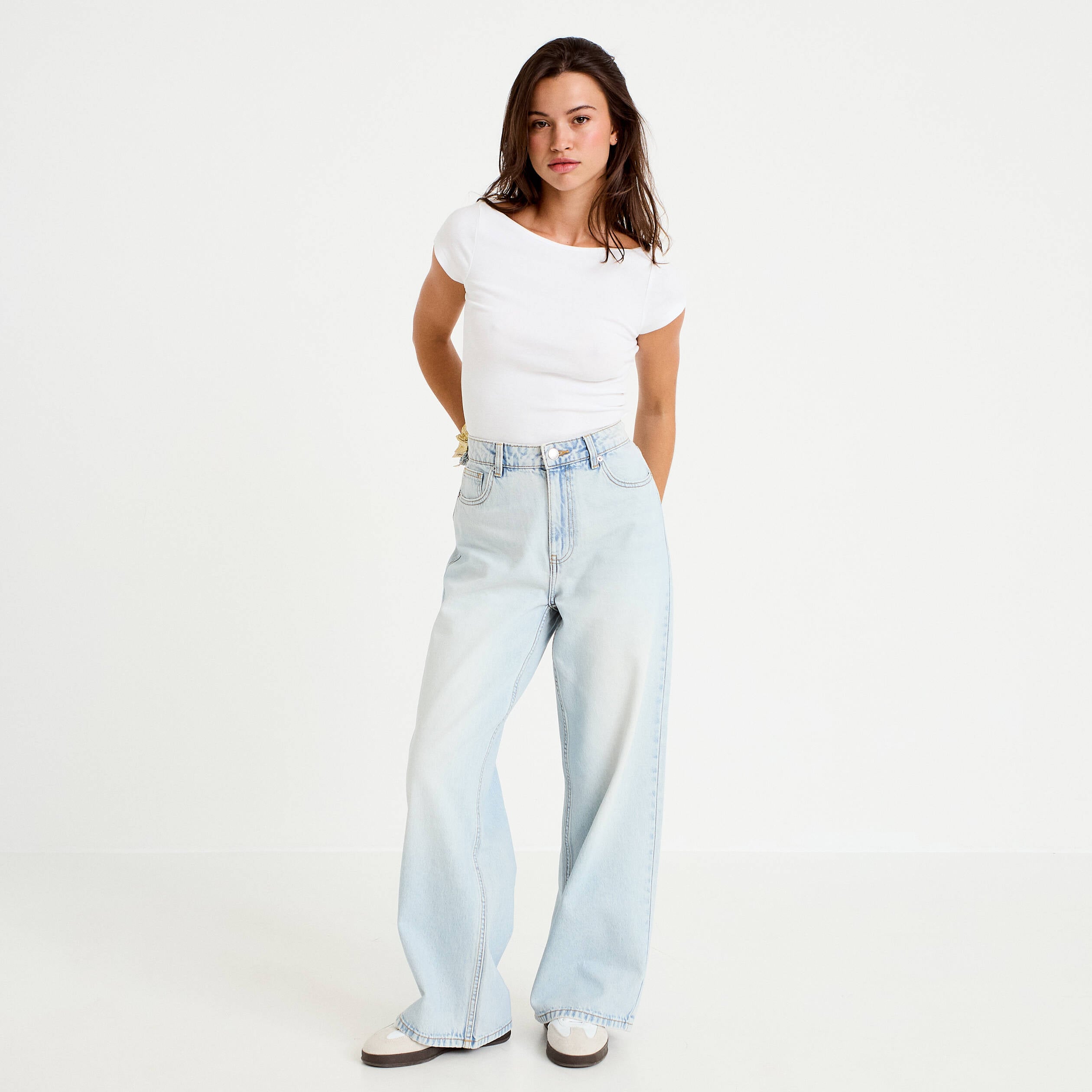 Jean wide leg taille haute Petite denim bleach femme