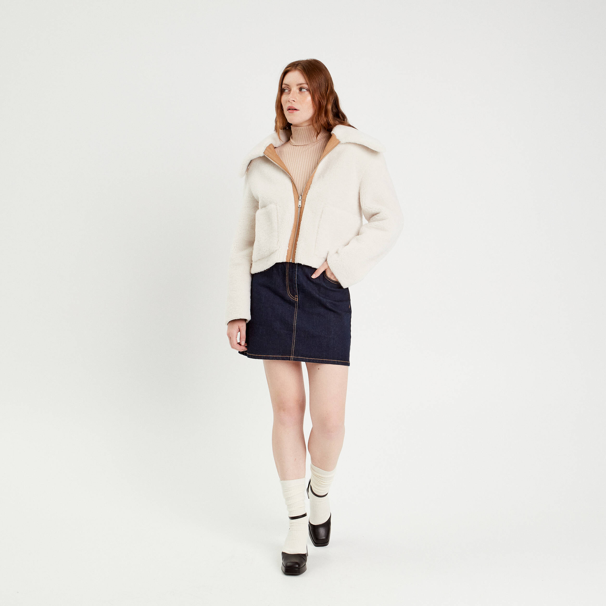 jupe droite courte en jean denim brut femme Jupe droite courte en jean denim brut femme