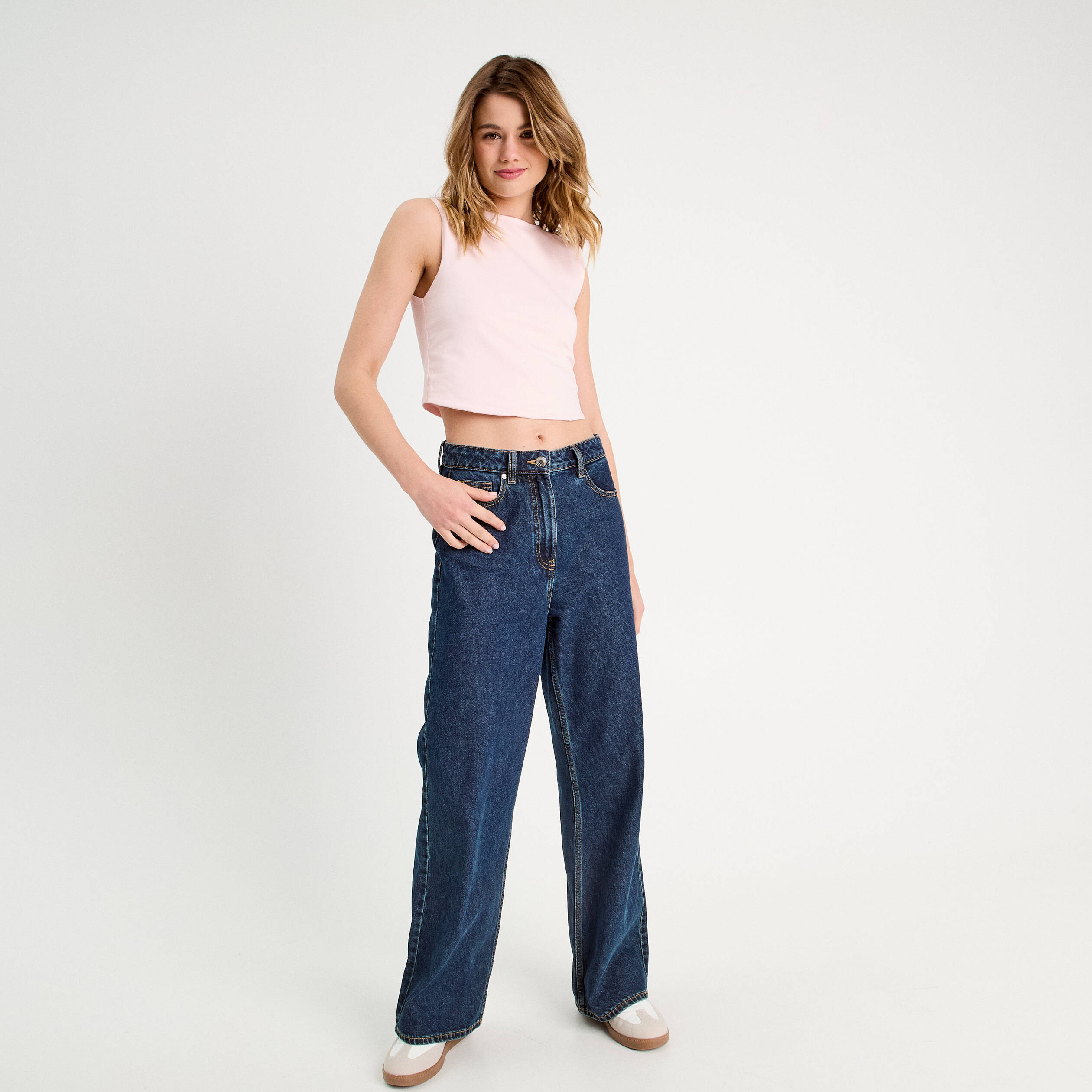 D&eacute;bardeur cropped rose clair femme