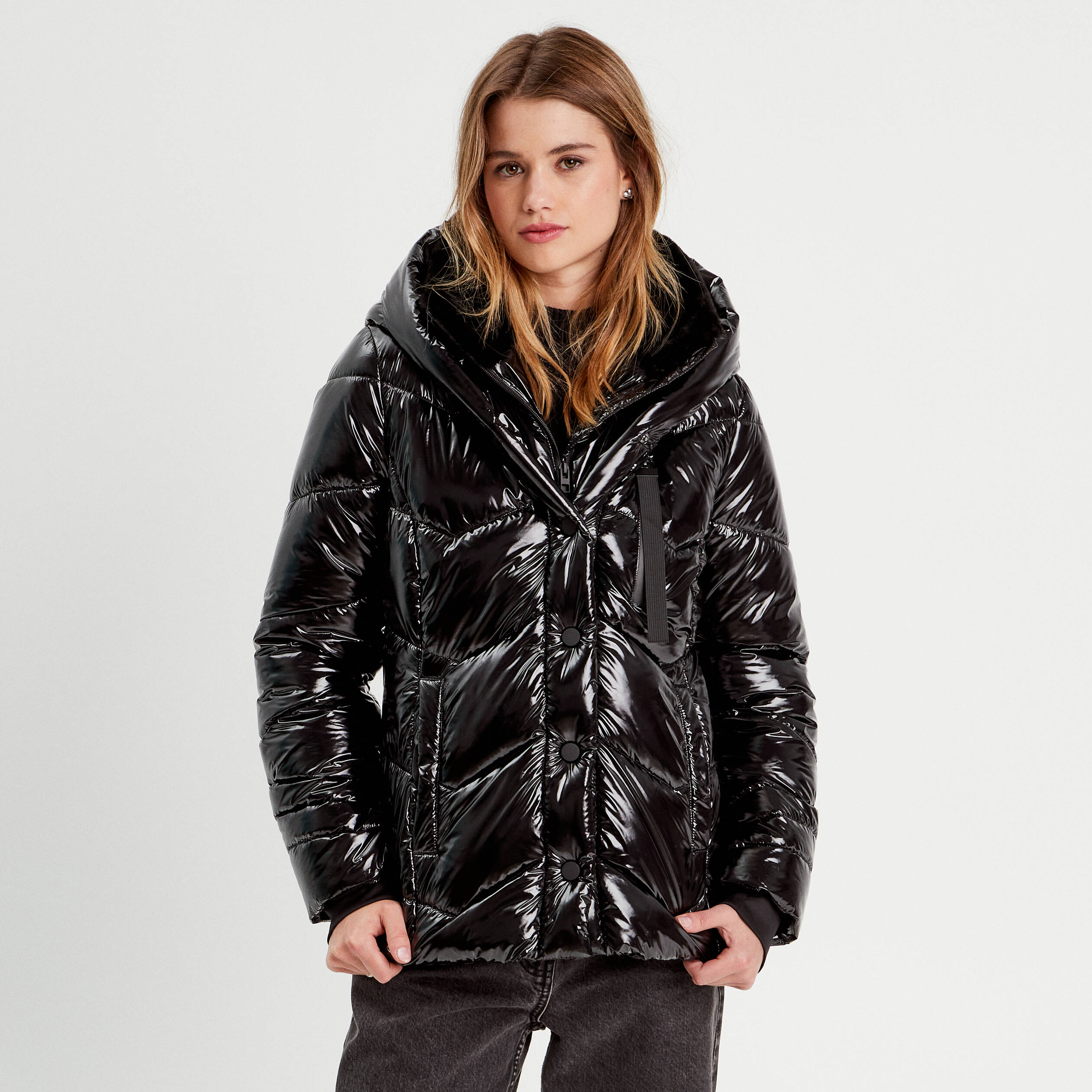 doudoune aspect vinyle noir femme Doudoune aspect vinyle noir femme