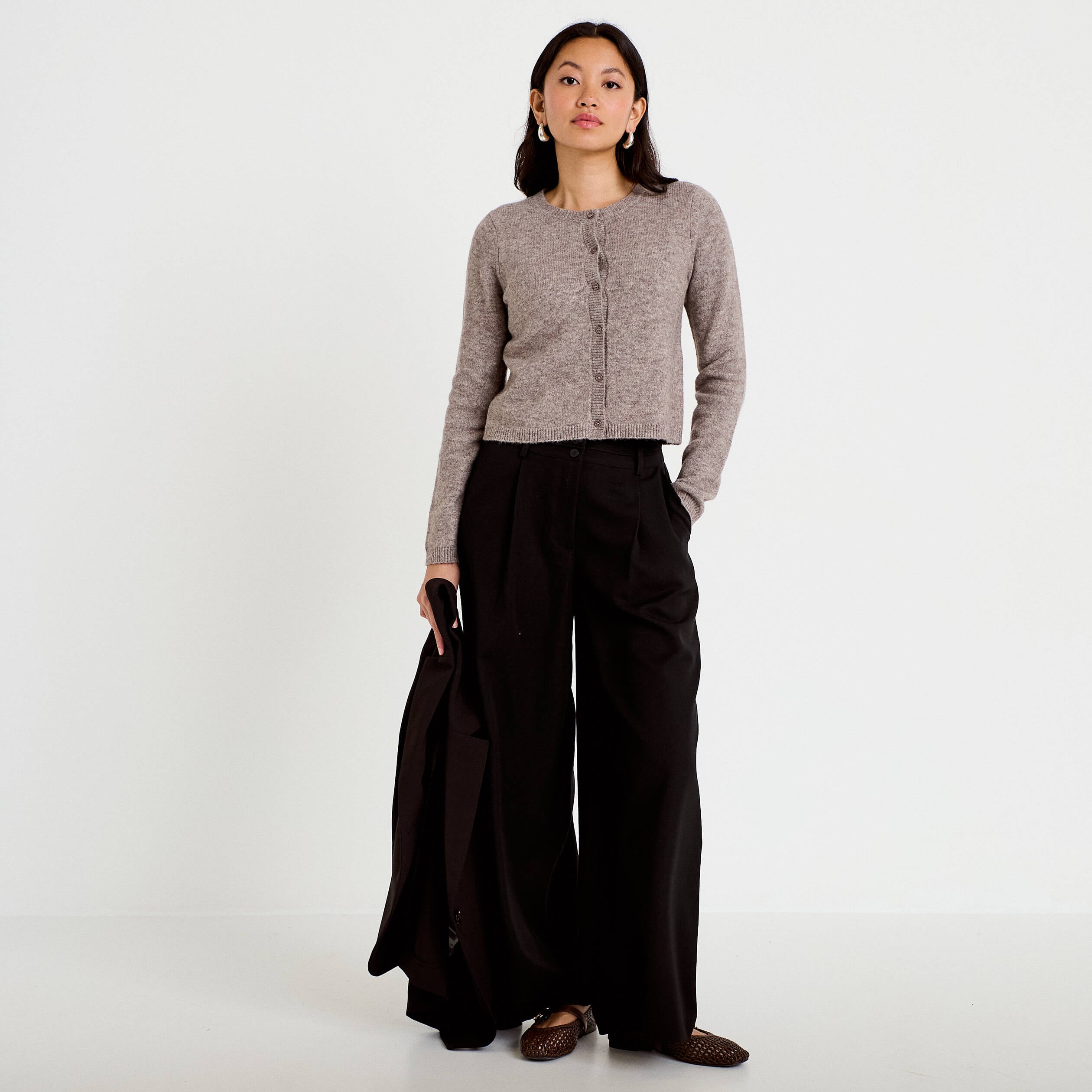 Gilet boutonn&eacute; manches longues taupe femme