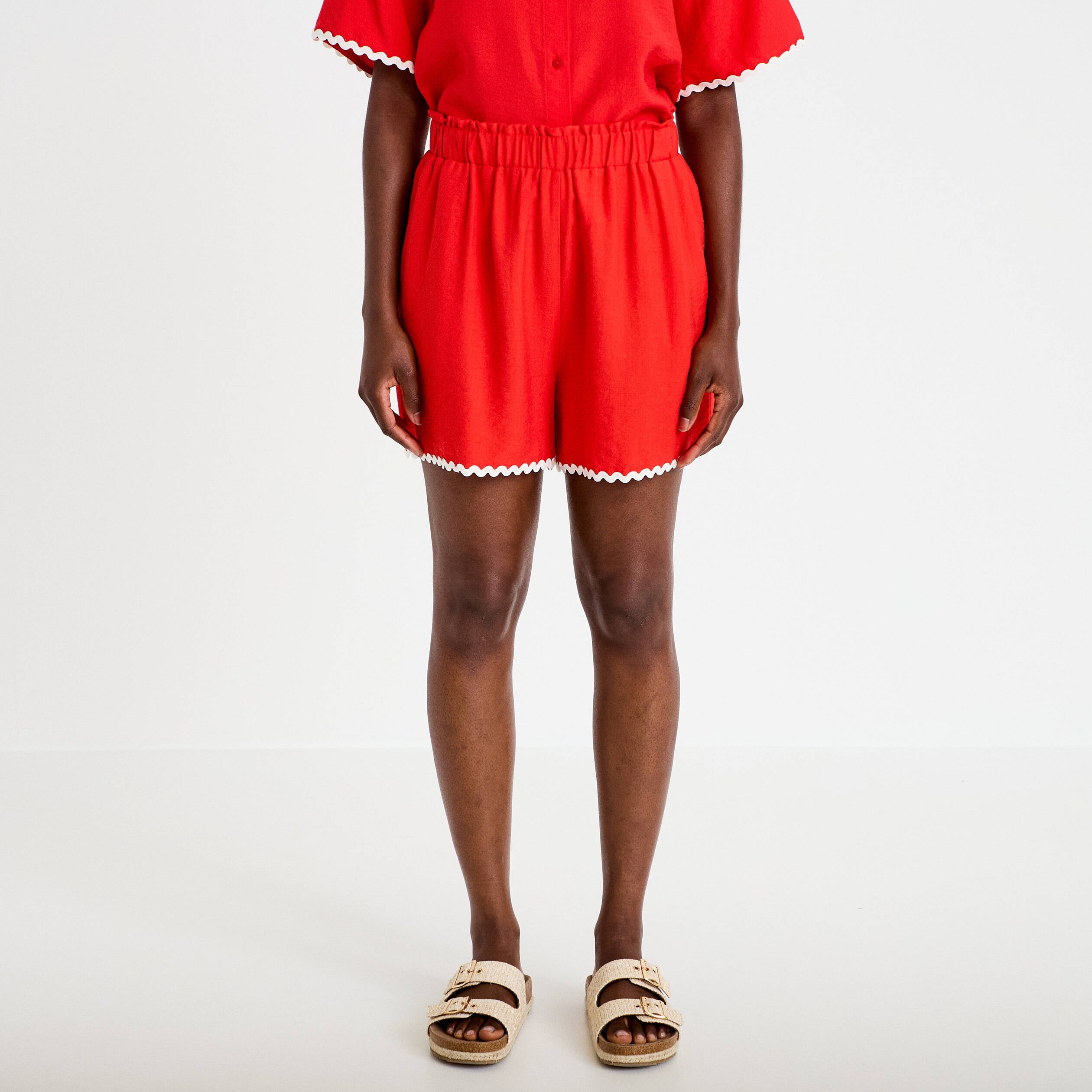 Short rouge femme