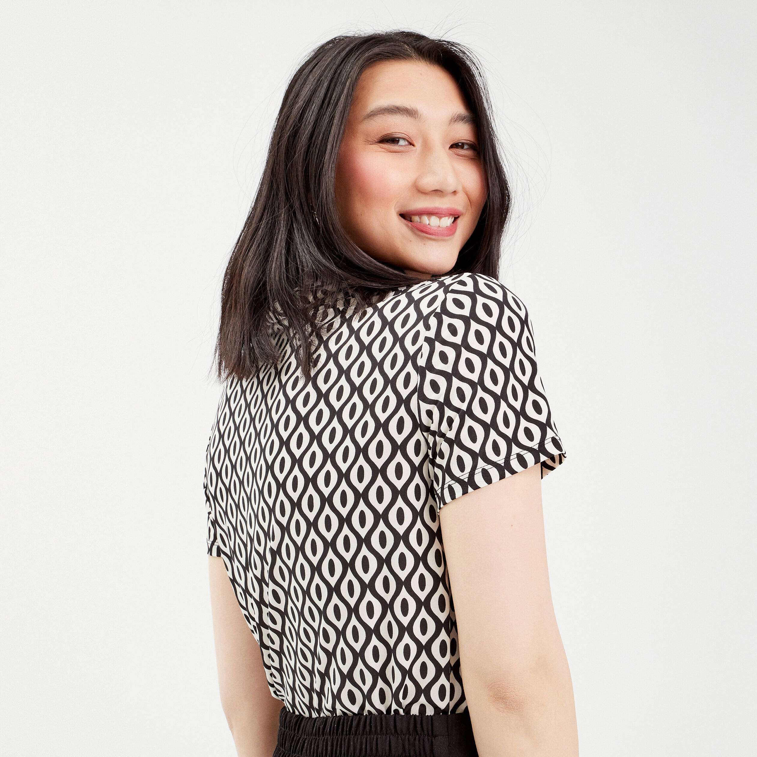 blouse manches courtes noir femme Blouse manches courtes noir femme