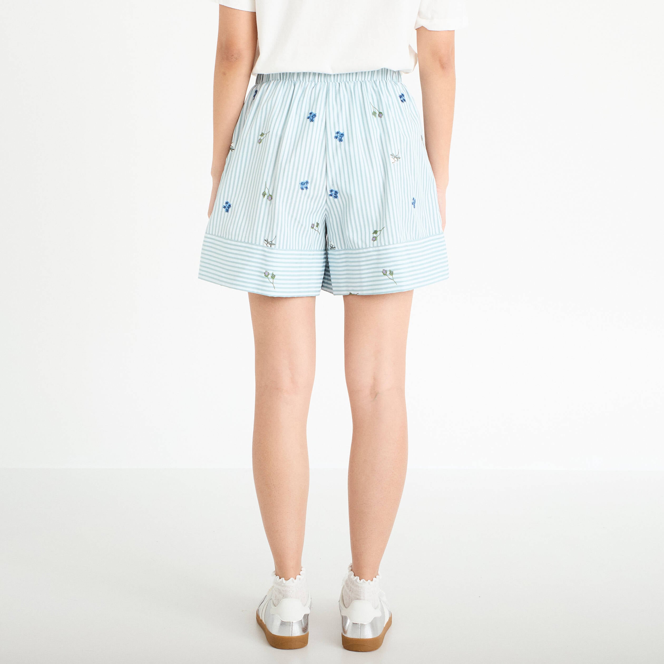Short flare brod&eacute; Bridgerton bleu clair femme
