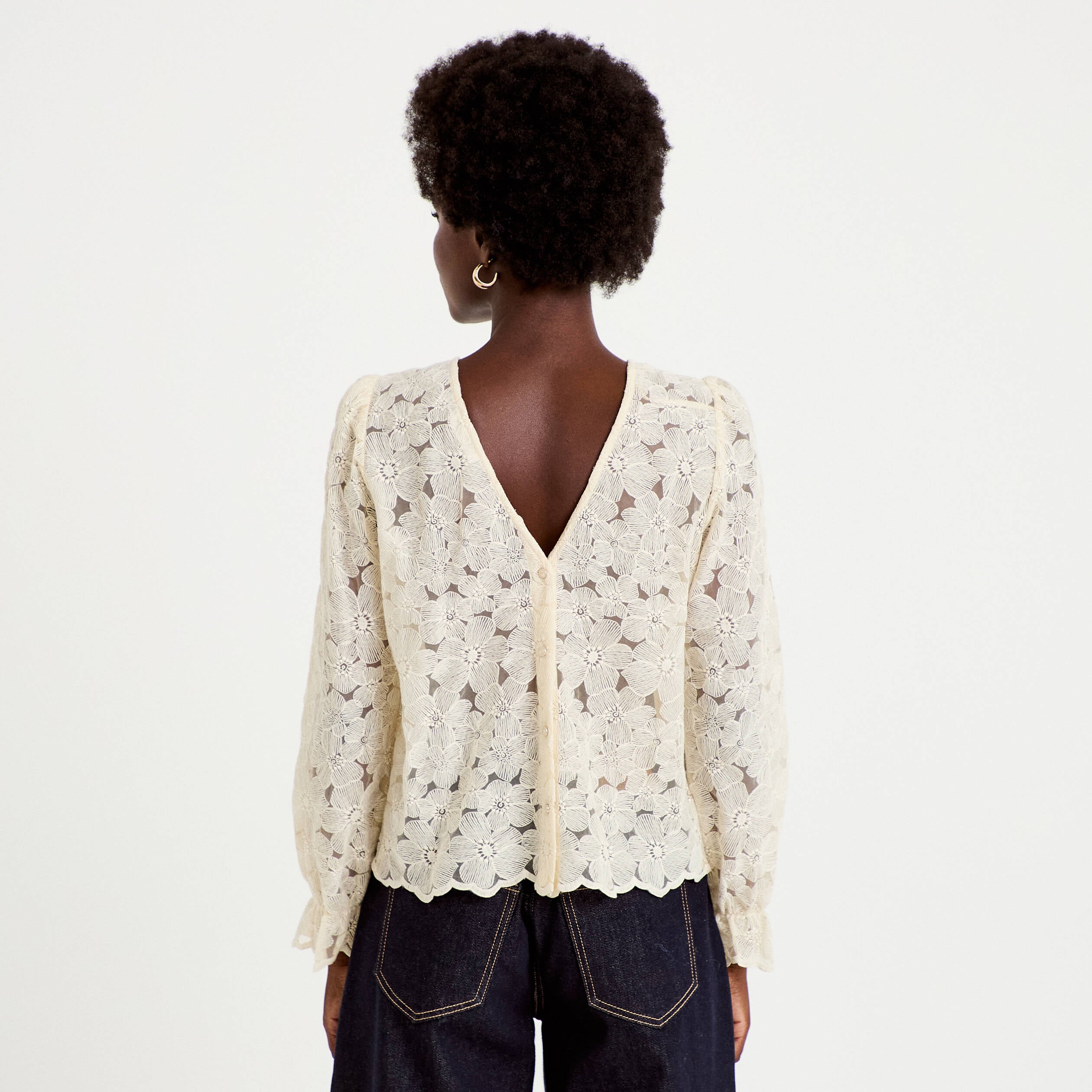 Blouse droite col v en dentelle ecru femme