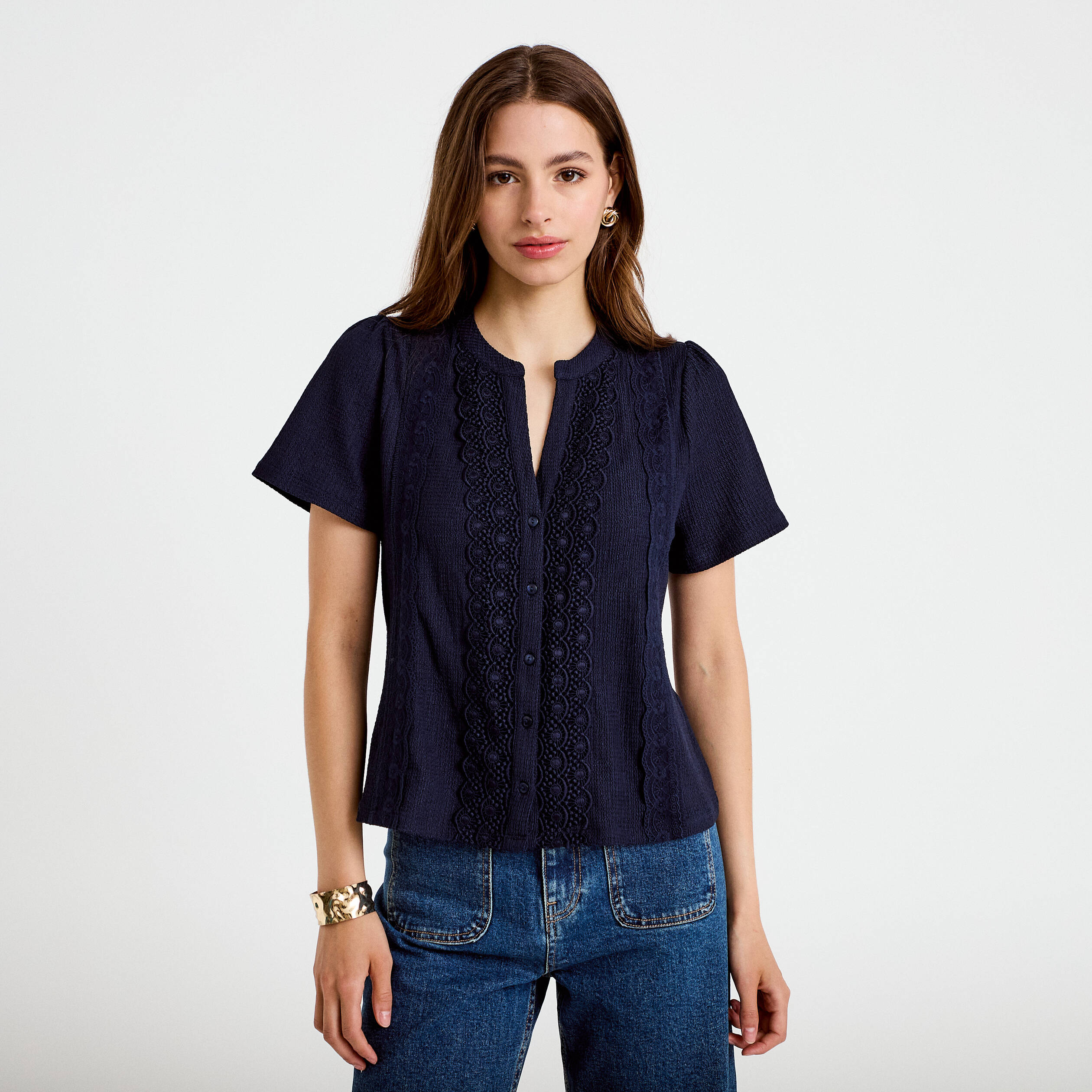 Blouse plastron brod&eacute; manches courtes bleu marine femme