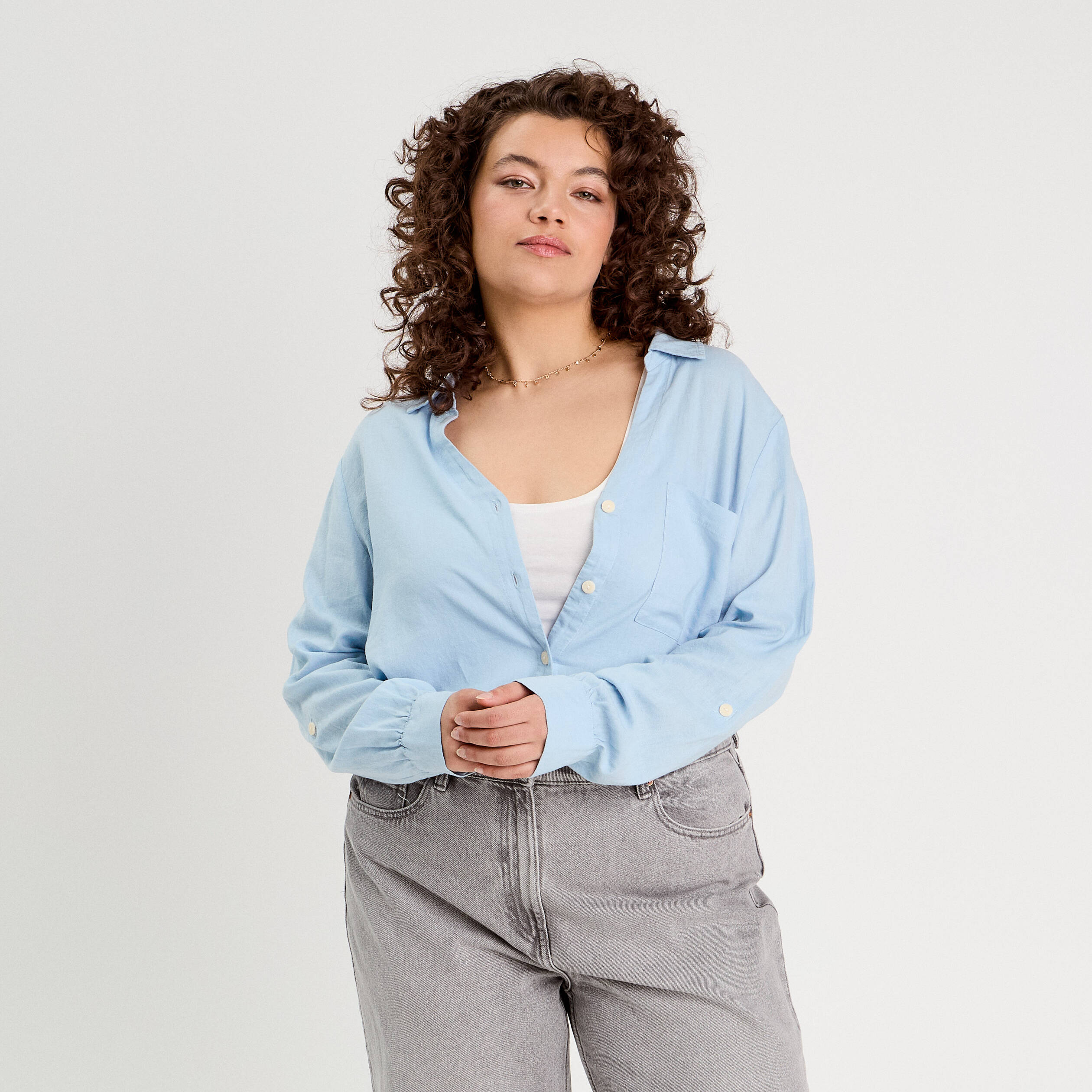 Chemise manches longues contenant du lin bleu pastel femme