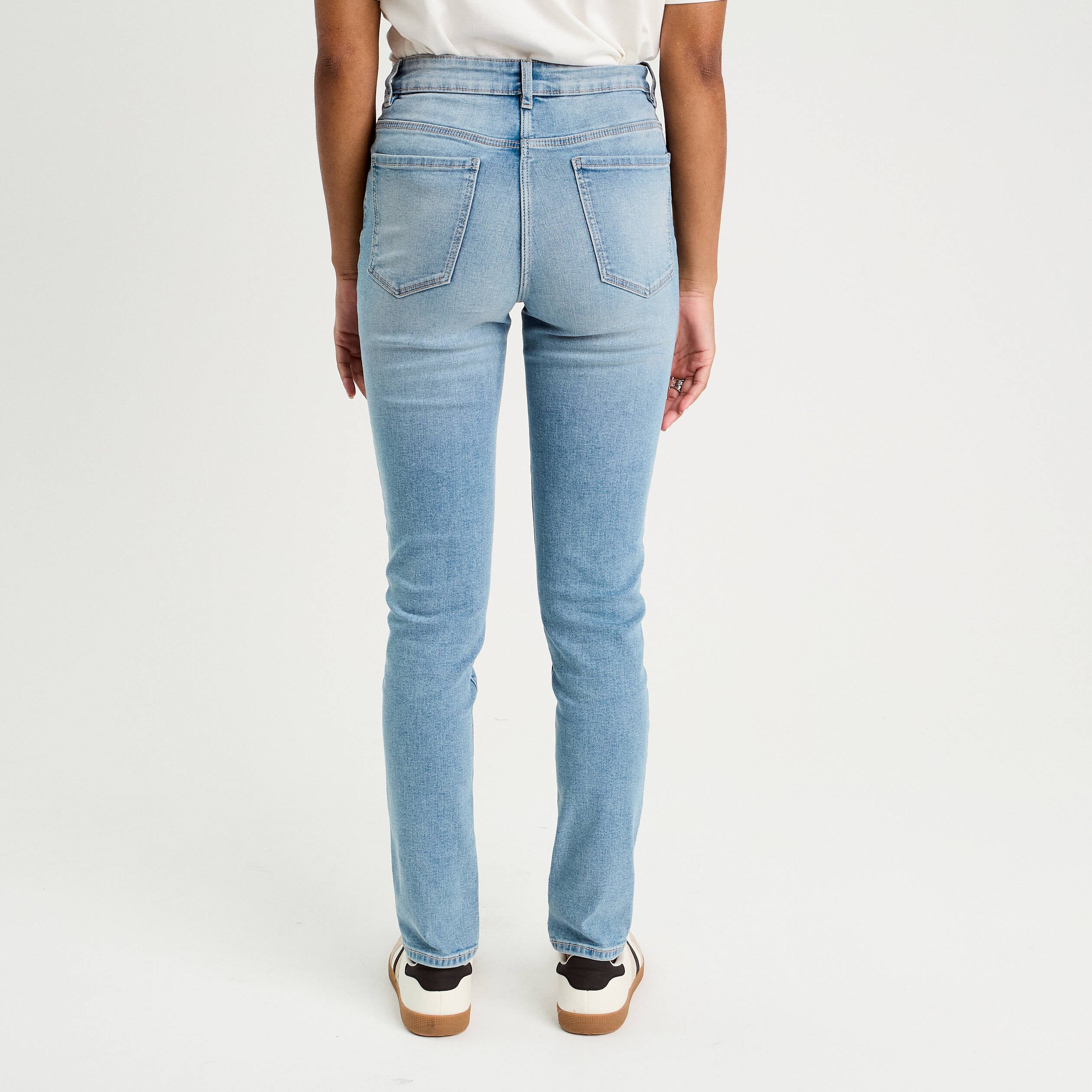Jeans slim denim bleach femme
