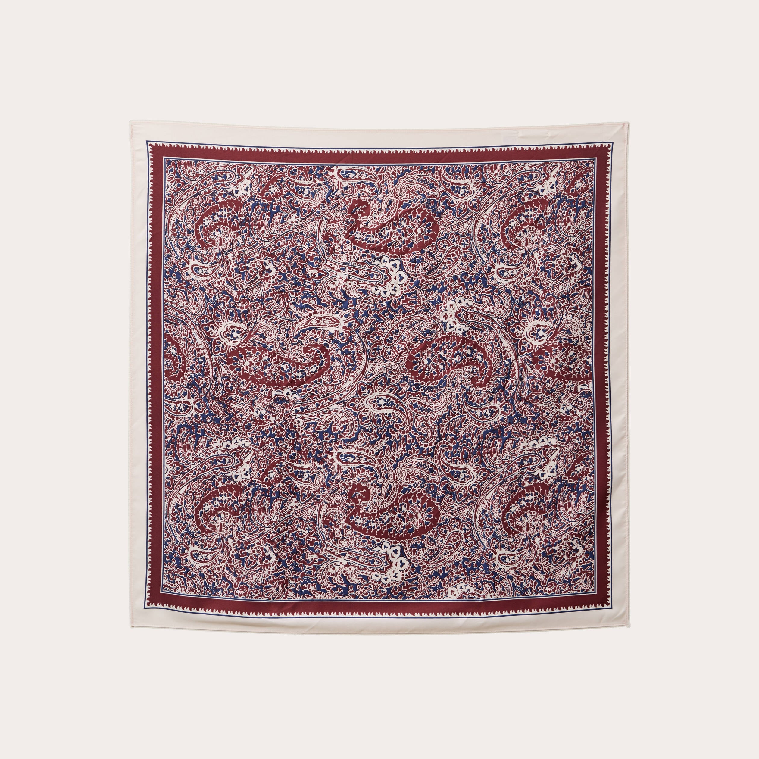 Foulard satin&eacute; soyeux bordeaux femme