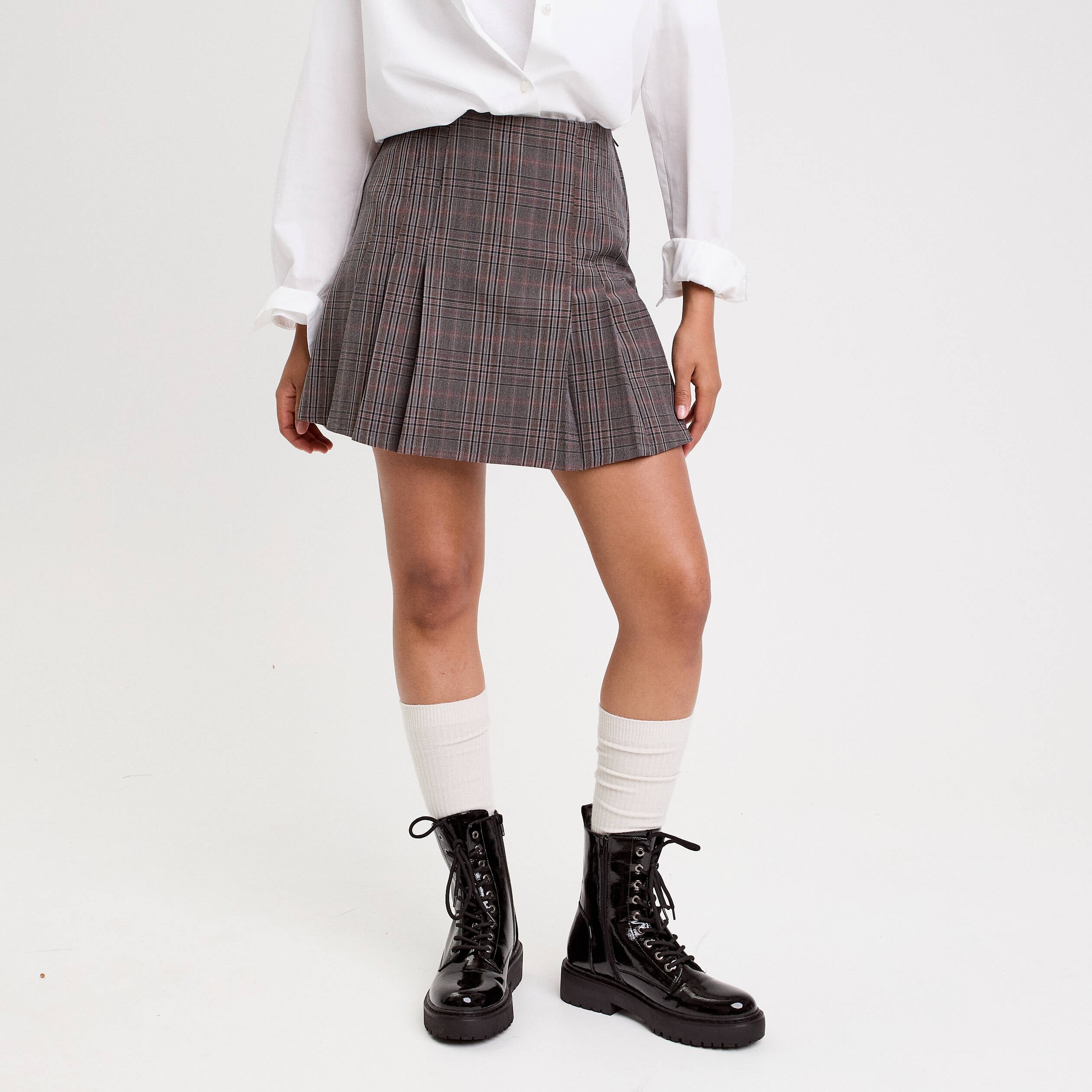 Jupe &eacute;vas&eacute;e avec plis gris fonc&eacute; femme