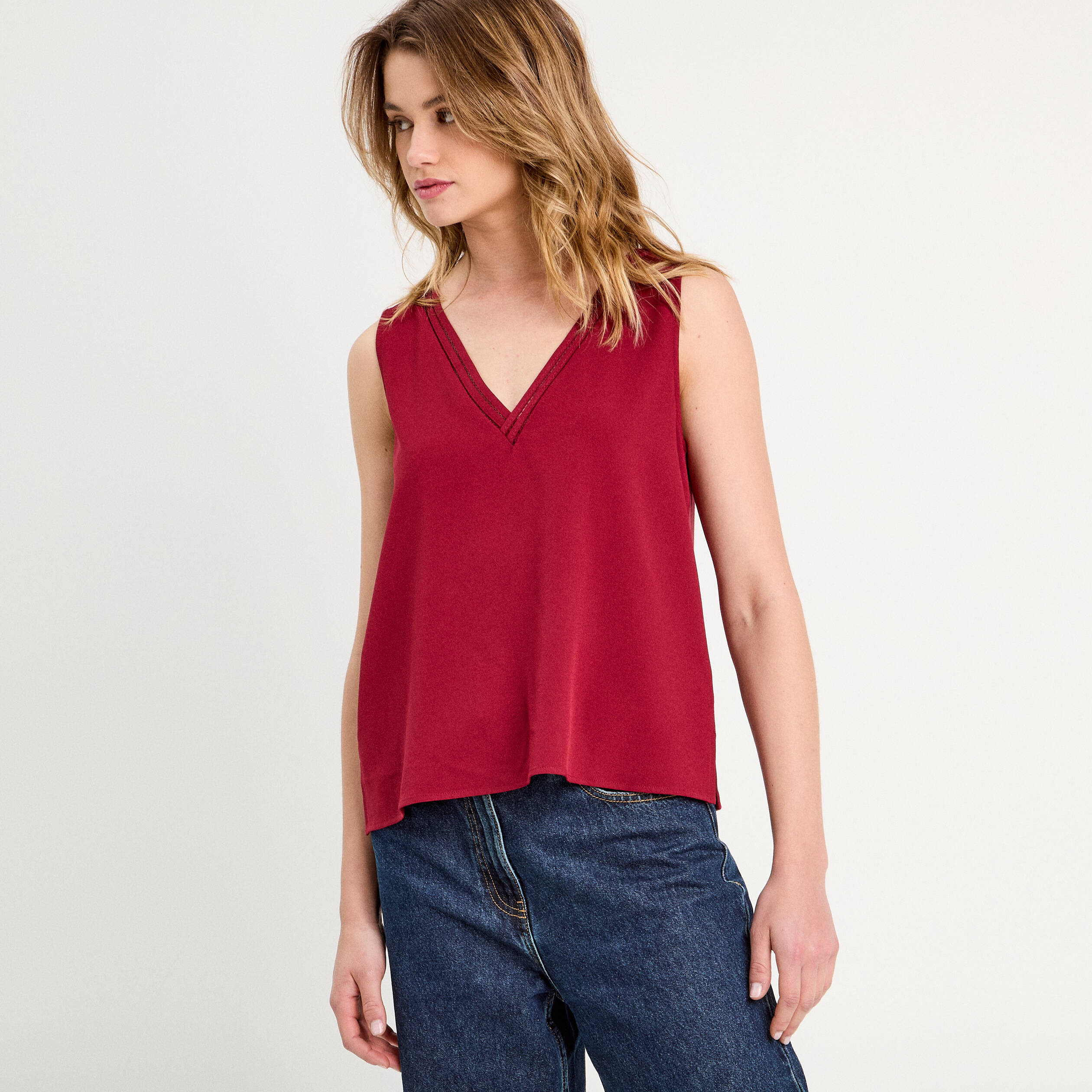 debardeur sans manches rouge fonce femme Débardeur sans manches rouge foncé femme