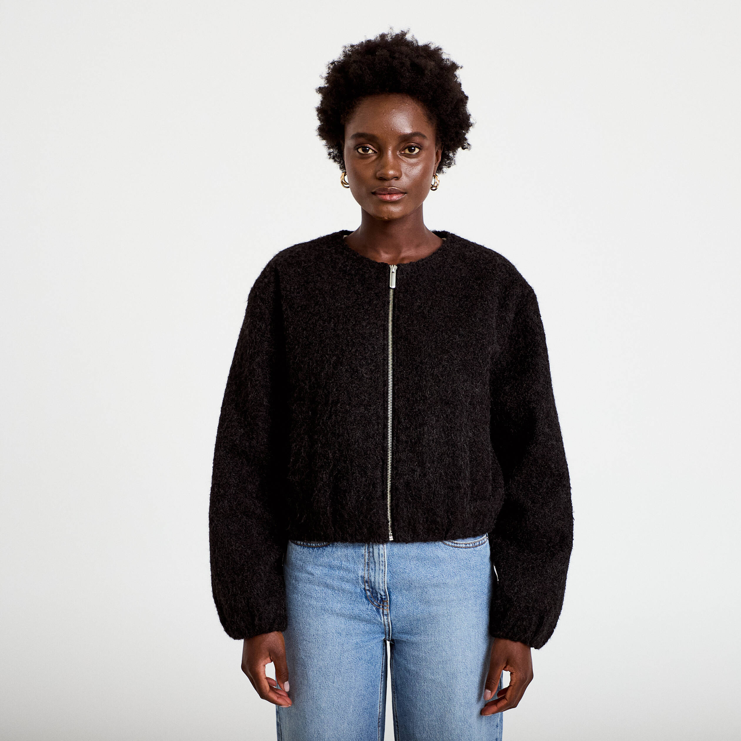 Veste cropped bas resserr&eacute; noir femme