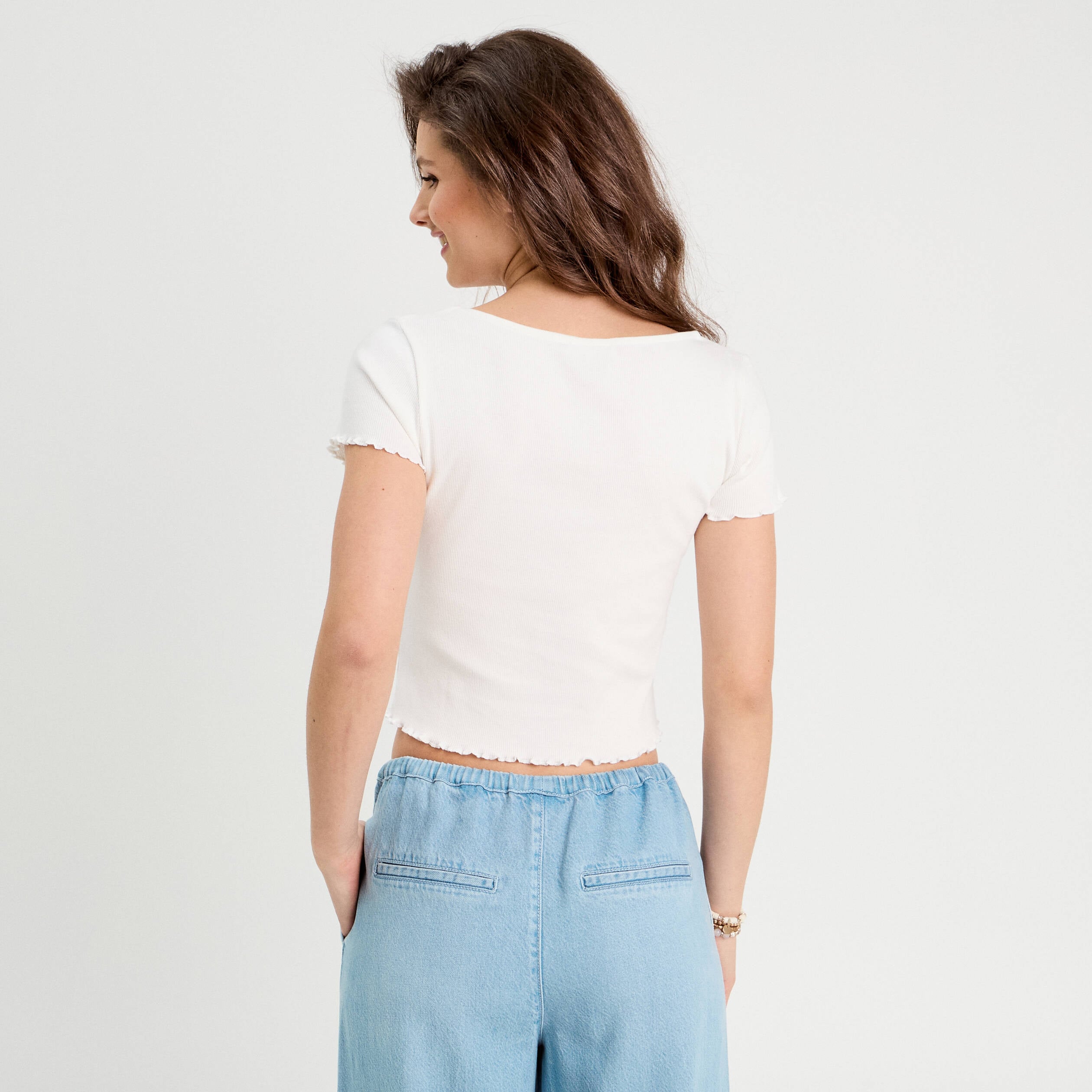 T-shirt c&ocirc;tel&eacute; manches courtes blanc femme
