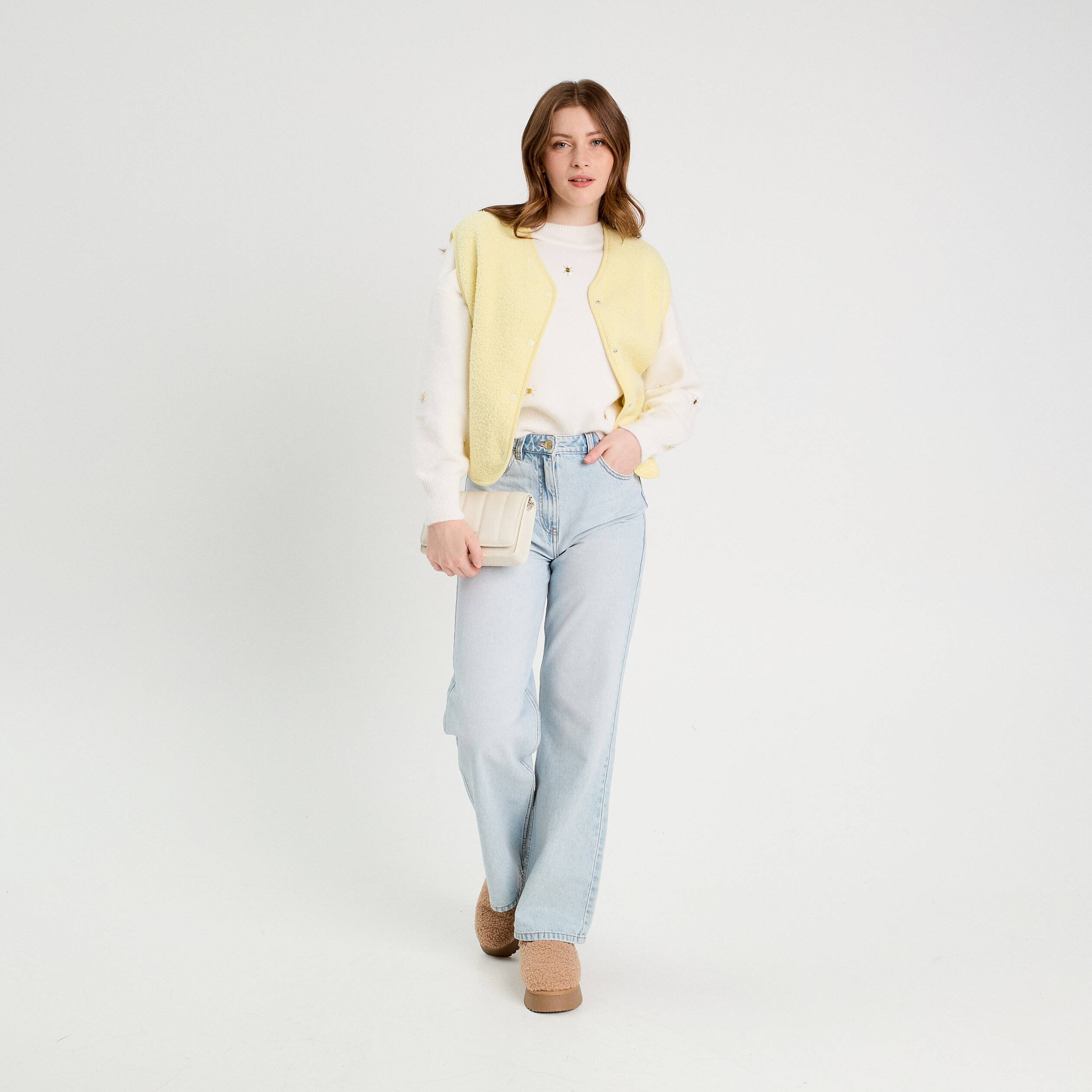 pull avec details bijoux ecru femme Pull avec détails bijoux ecru femme